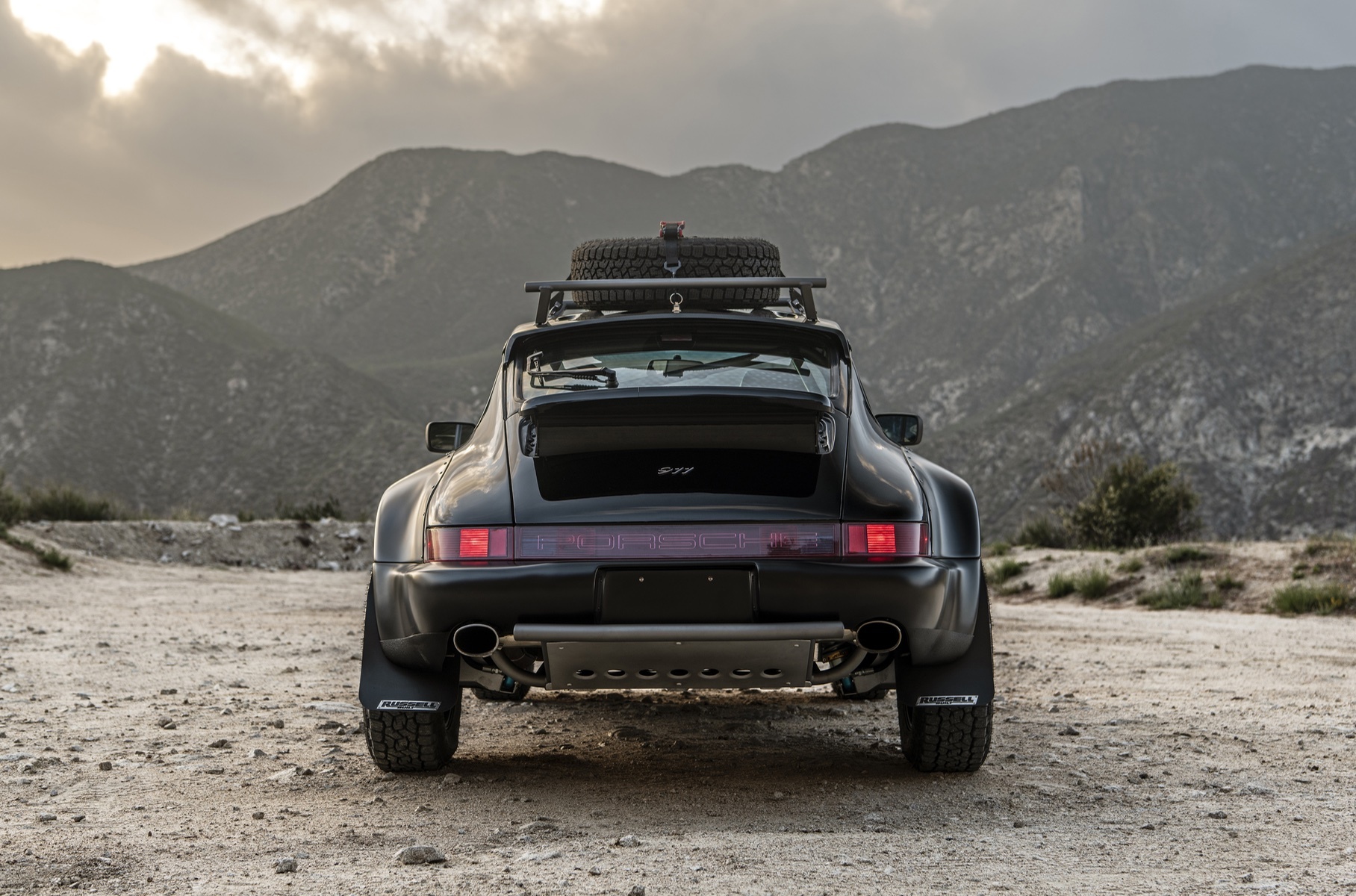 Porsche 911 переделали во внедорожник за 135 000 долларов