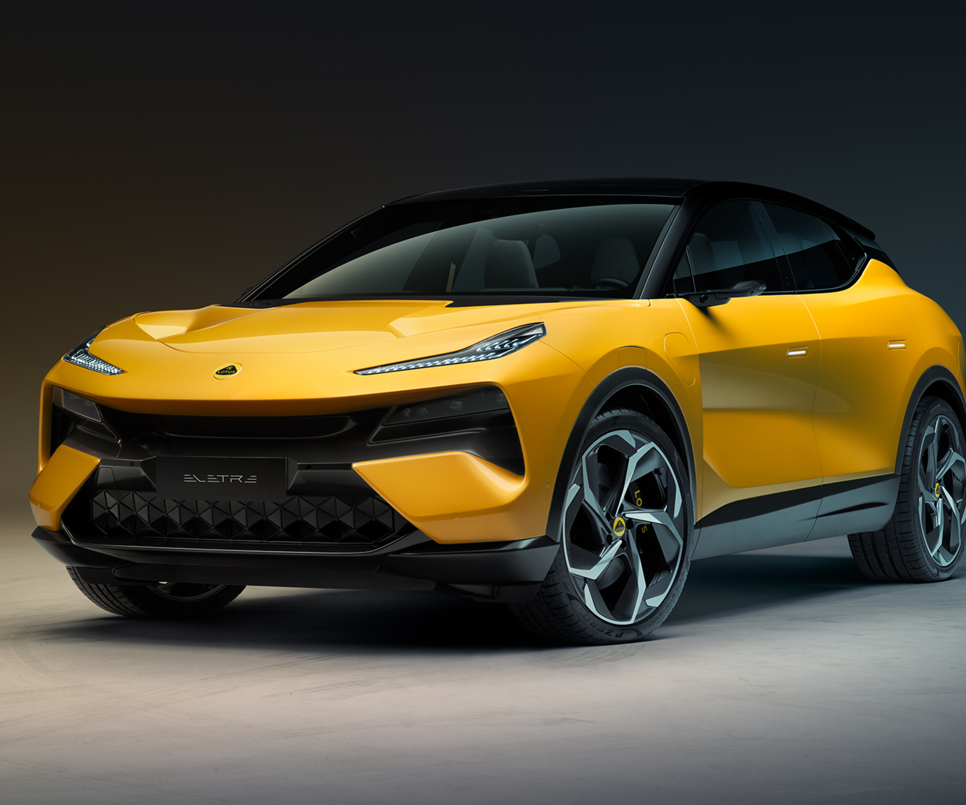 Lotus хочет к 2028 году выпустить столько же электрокаров, как за последние  70 лет — Motor