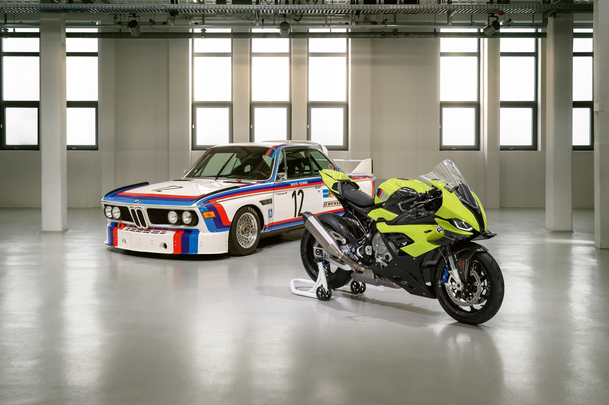 BMW Motorrad сделала особый супербайк к 50-летию BMW M — Motor