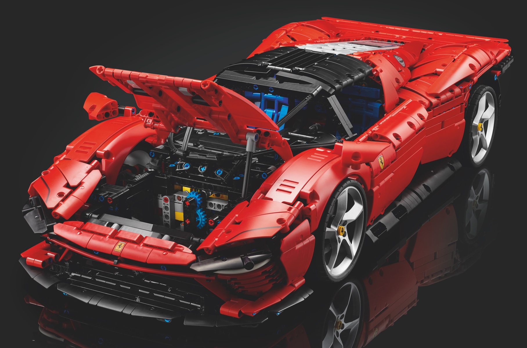 Суперкар Ferrari Daytona SP3 превратили в набор Lego