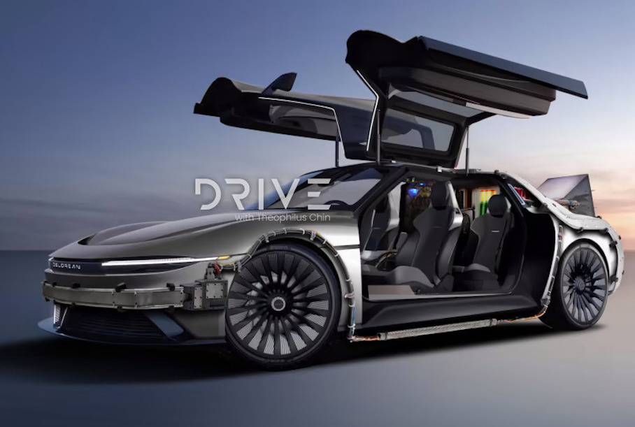 Новый DeLorean превратили в автомобиль из Назад в будущее