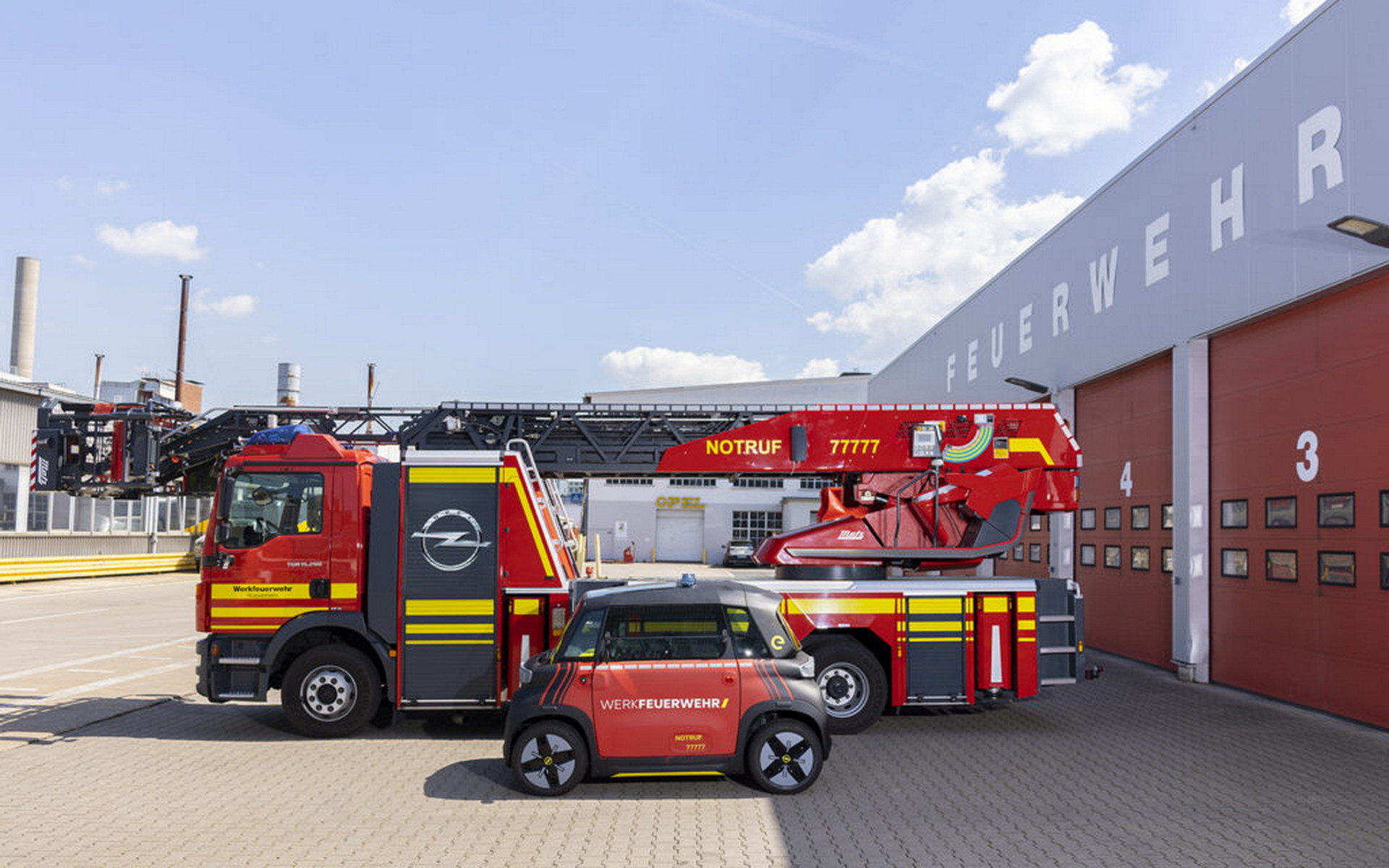Opel сделал квадрицикл Rocks-e для пожарной службы