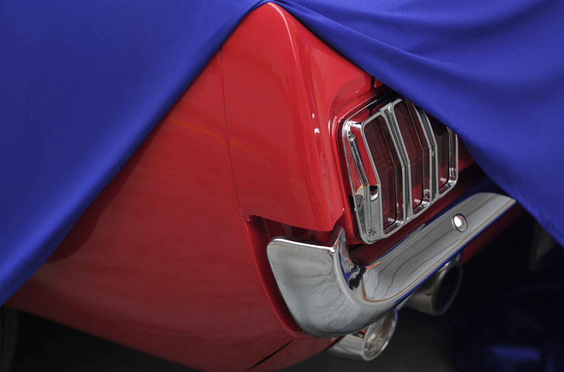 В московском каршринге снова появились раритетные Ford Mustang