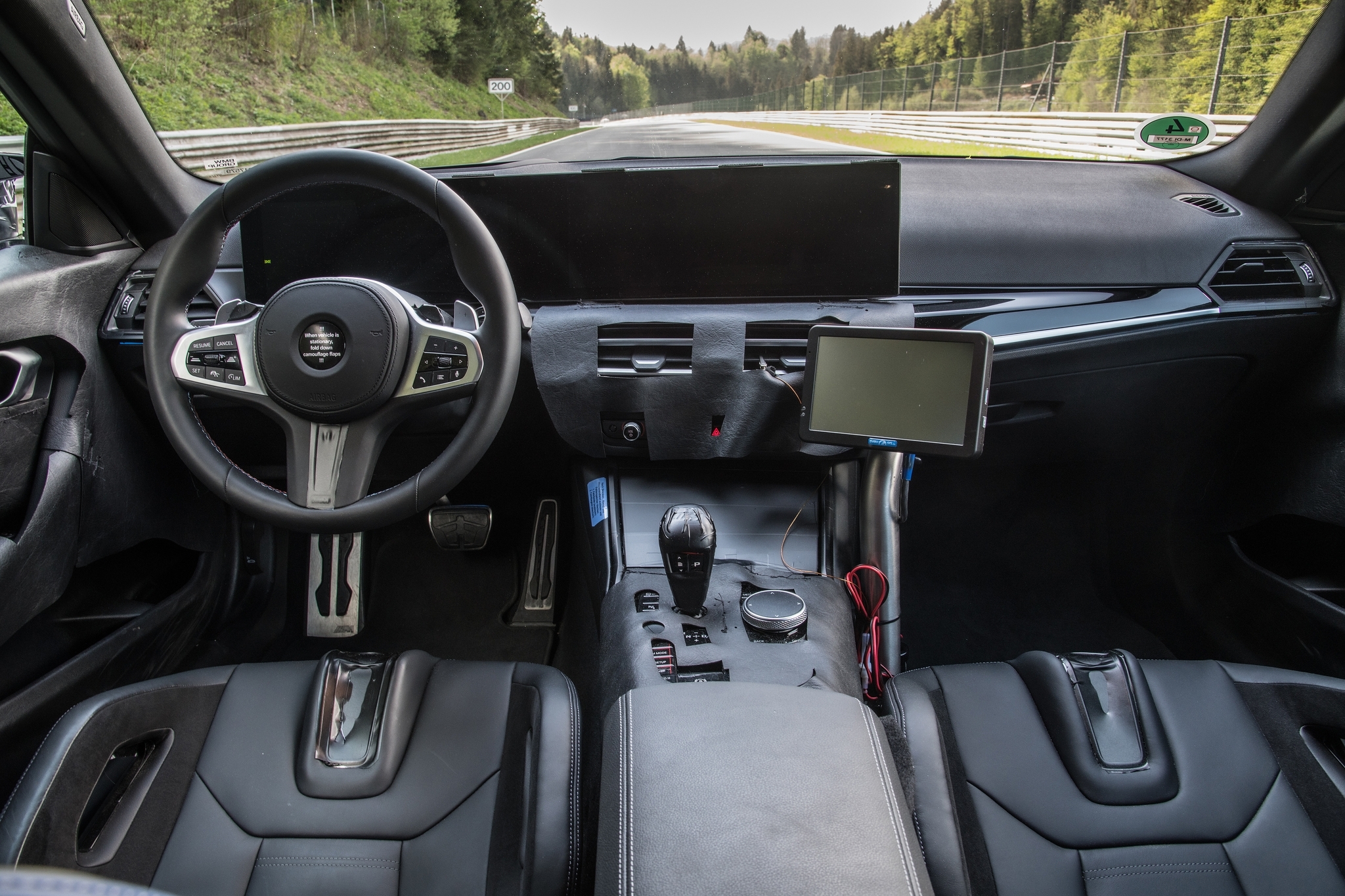 Новую BMW M2 показали в камуфляже