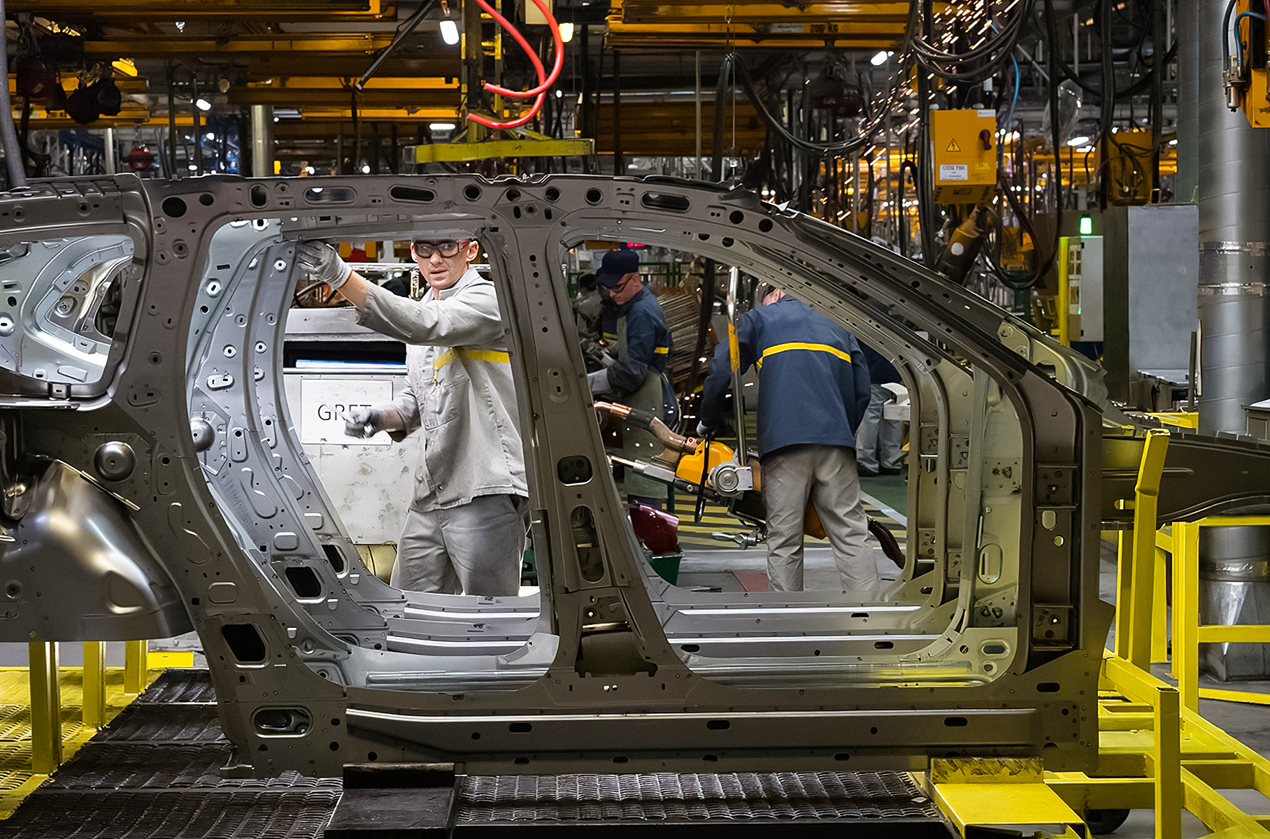 На заводе Москвич хотят выпускать до 300 тысяч автомобилей в год