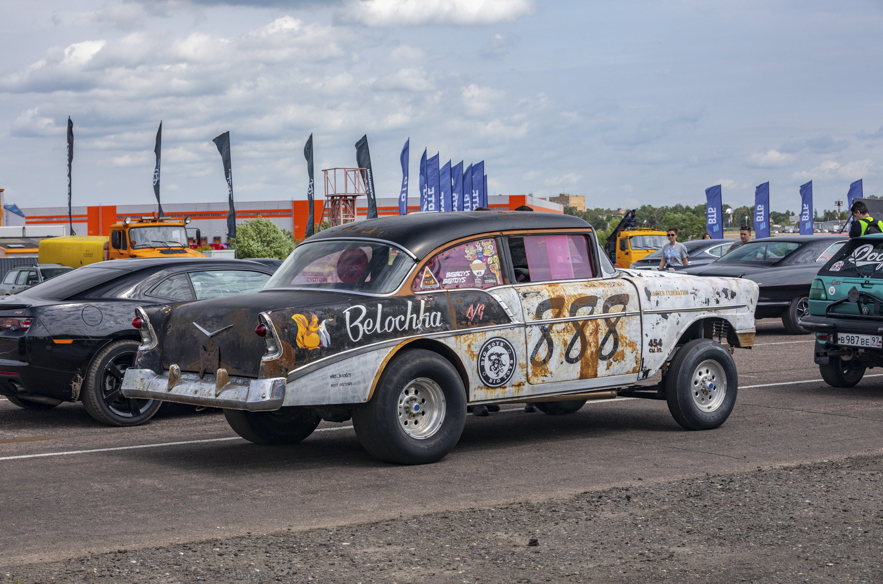 Gasser мощностью 600 лошадиных сил, созданный на базе Chevrolet Bel Air 1956 года выпуска.