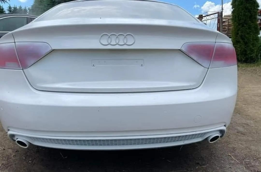 Владелец Audi A5 попытался покрасить свою машину. Зря