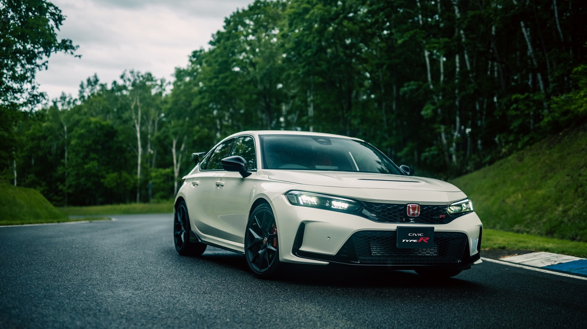 ����� TYPE R