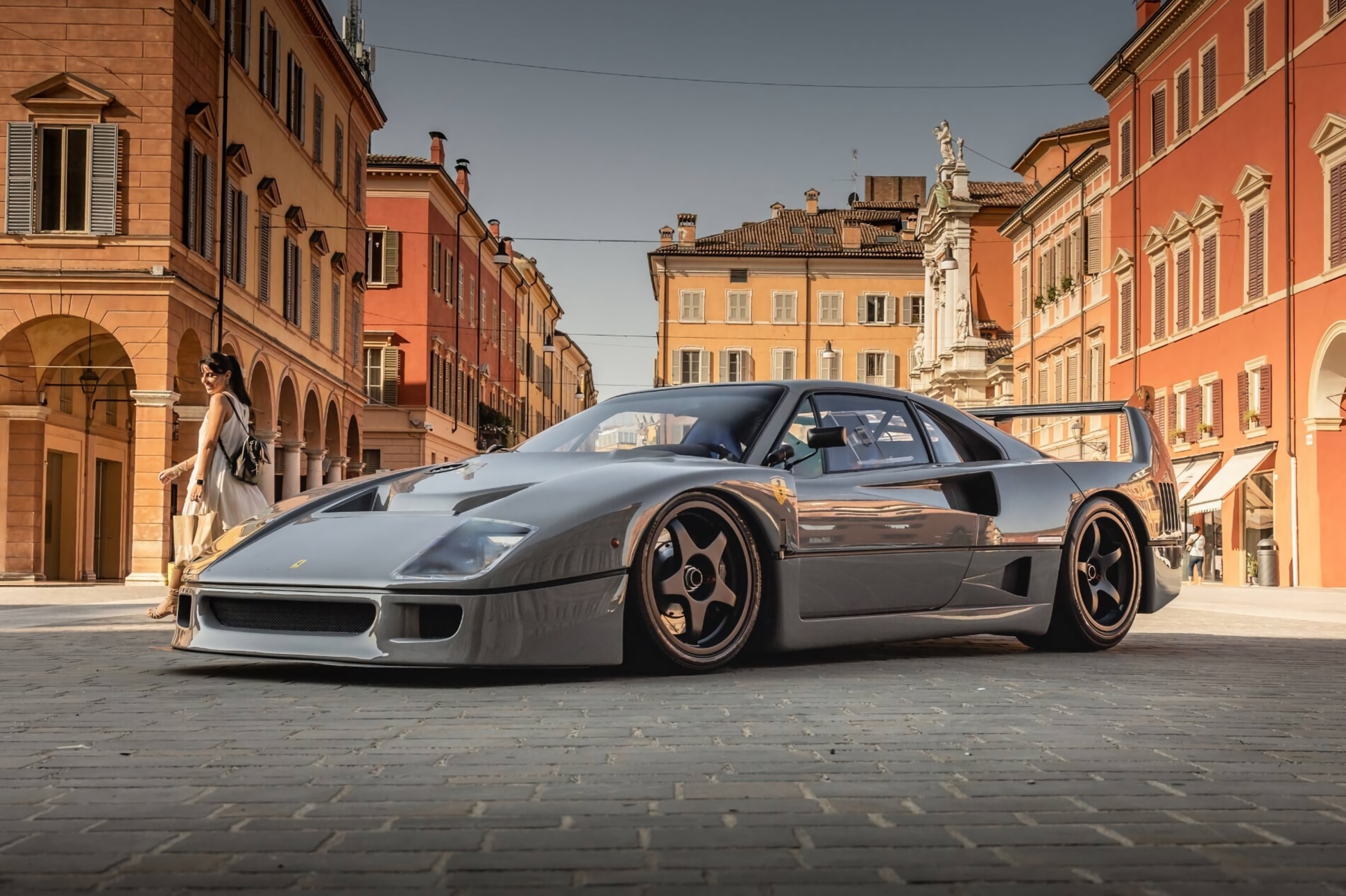 Уникальный 1000-сильный Ferrari F40 продадут с аукциона: Новости
