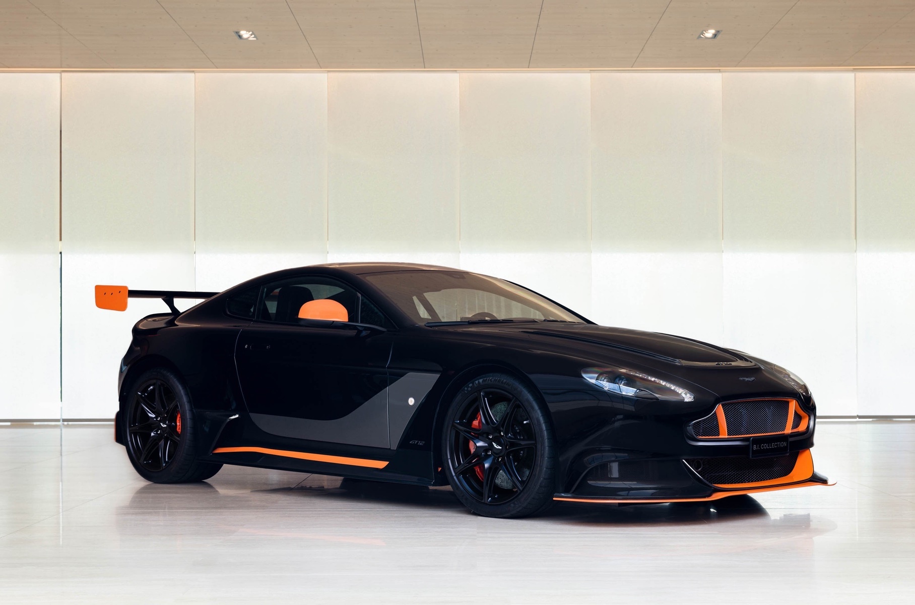 1 из 100: на продажу выставлен редкий Aston Martin V12 Vantage GT12 — Motor