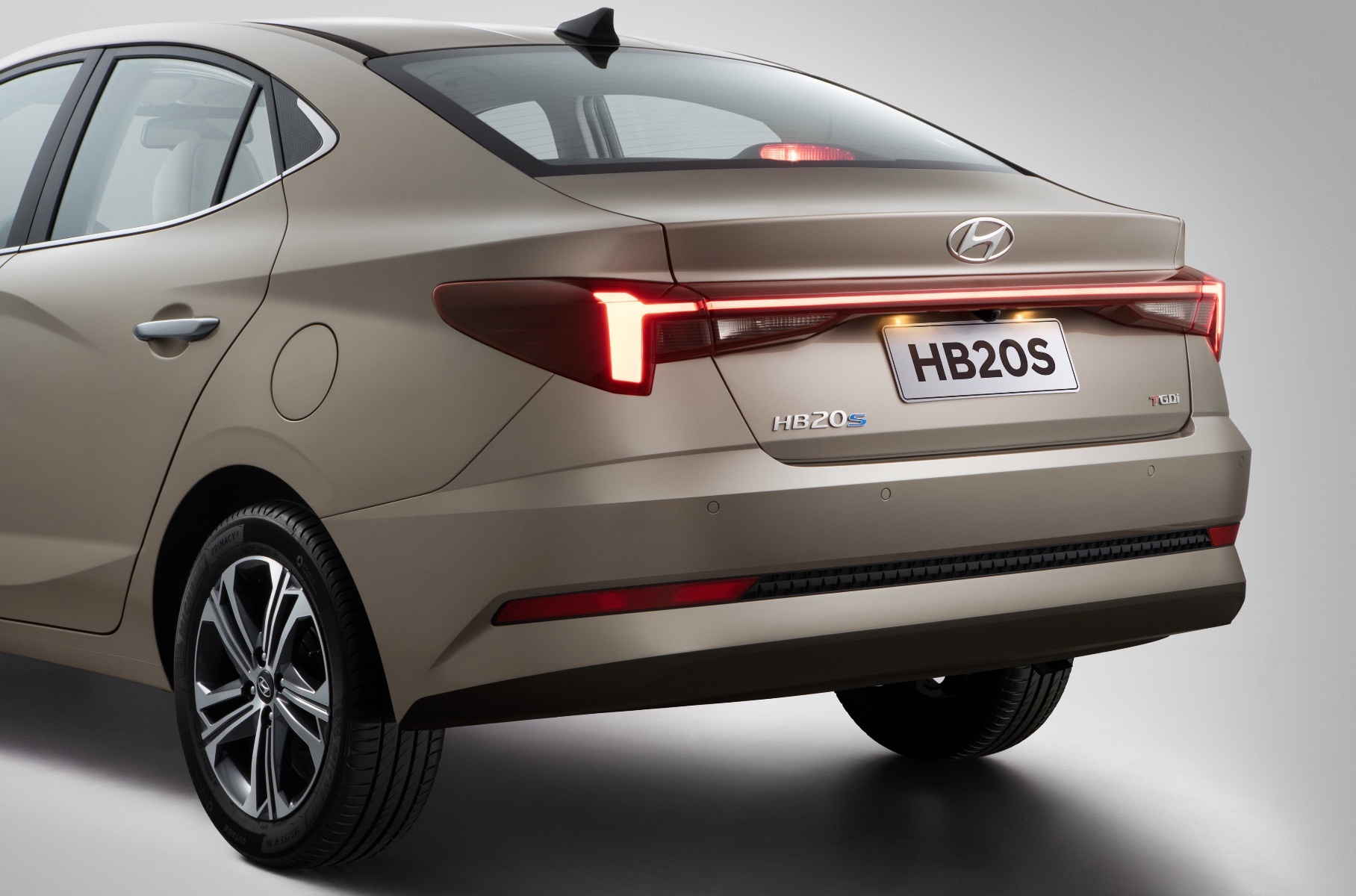 Hyundai обновила седан на платформе старого Solaris
