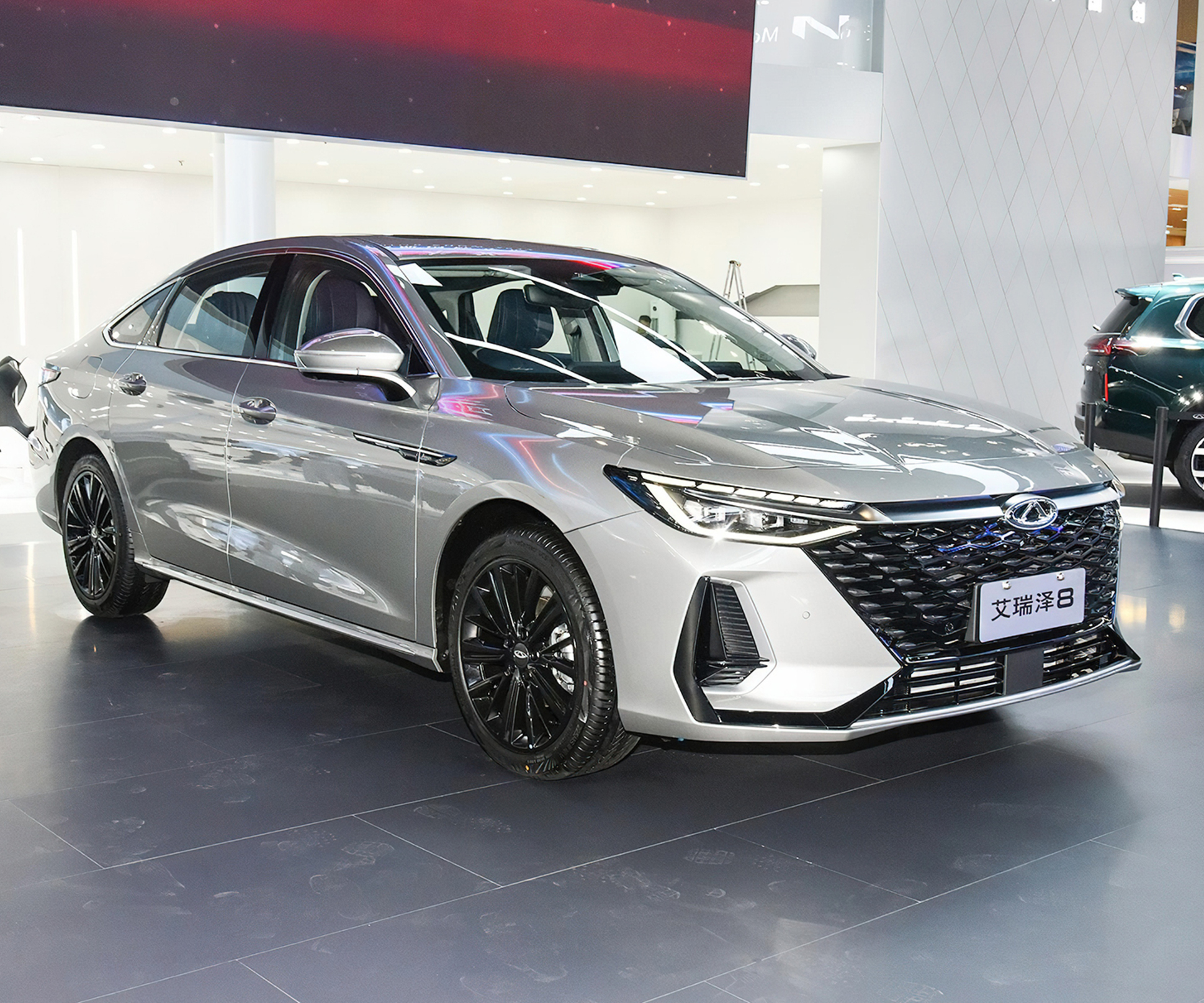 Китайский конкурент Toyota Camry от Chery будет стоить 1 млн рублей — Motor