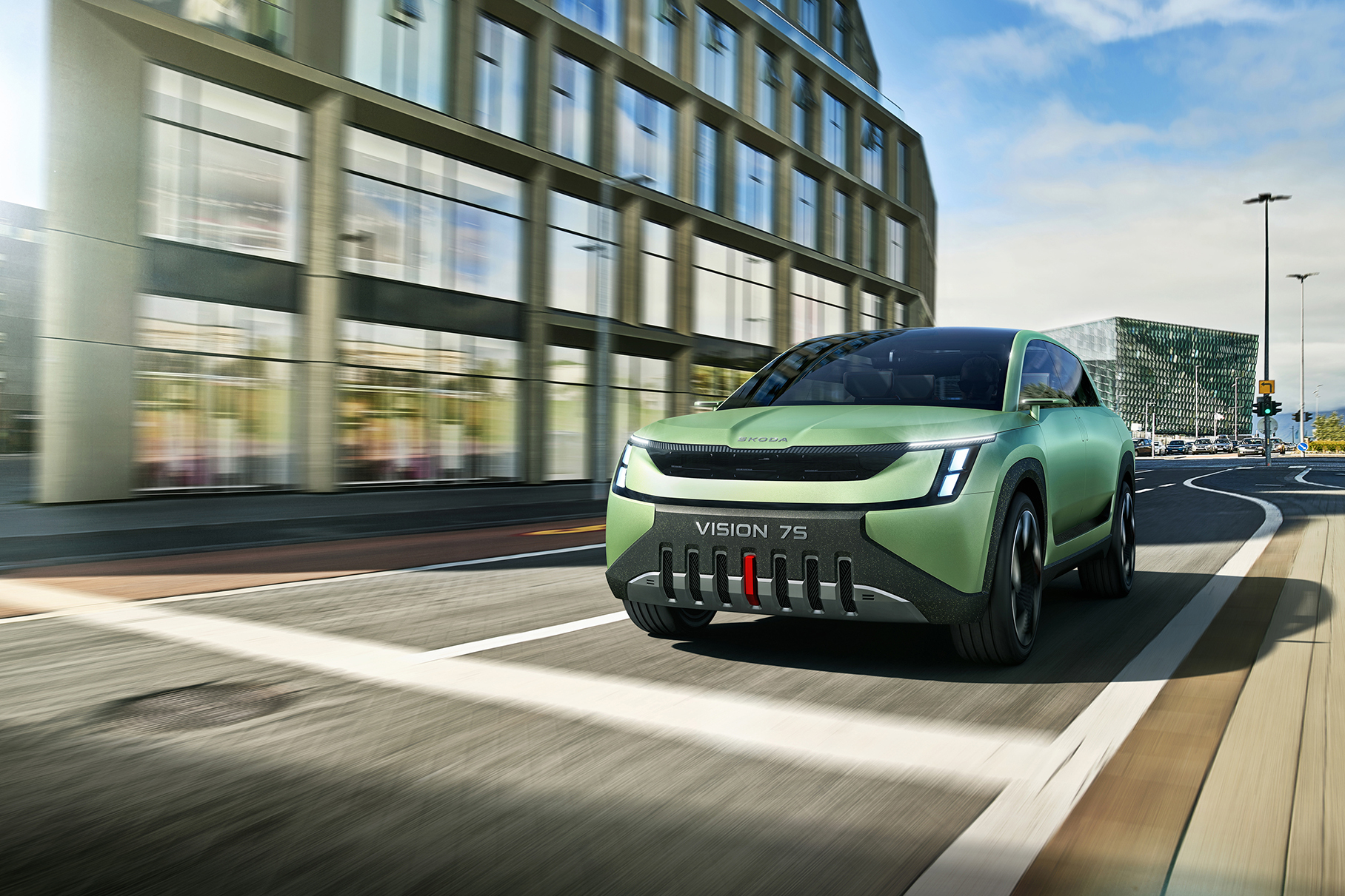 Кроссовер Vision 7S примерил новый стиль и логотип Skoda — Motor