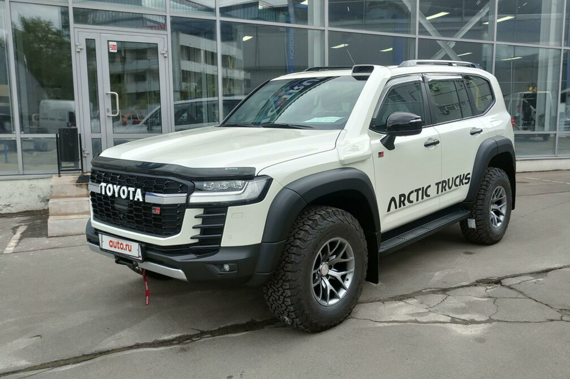 Arctic Trucks Toyota Land Cruiser 