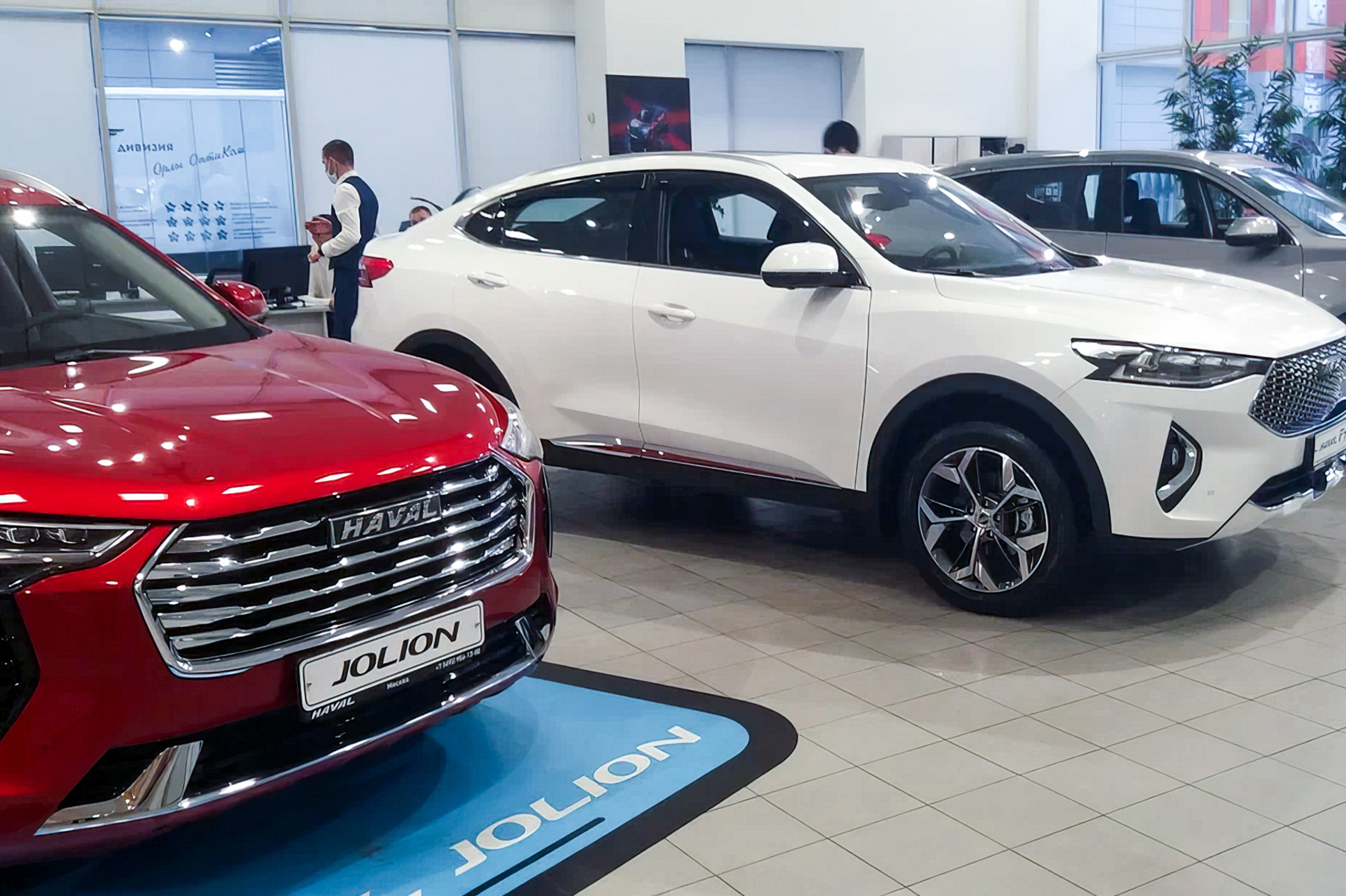 Топ продаж новых авто в России 2022