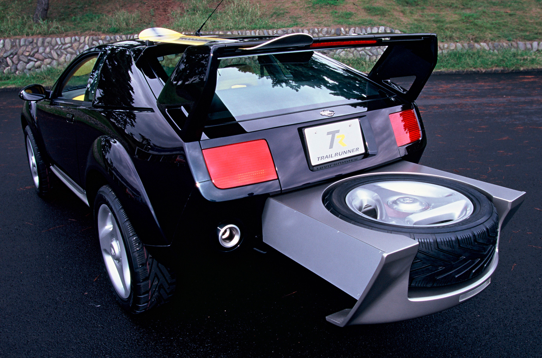 Забытые концепты: внедорожное купе Nissan Trail Runner