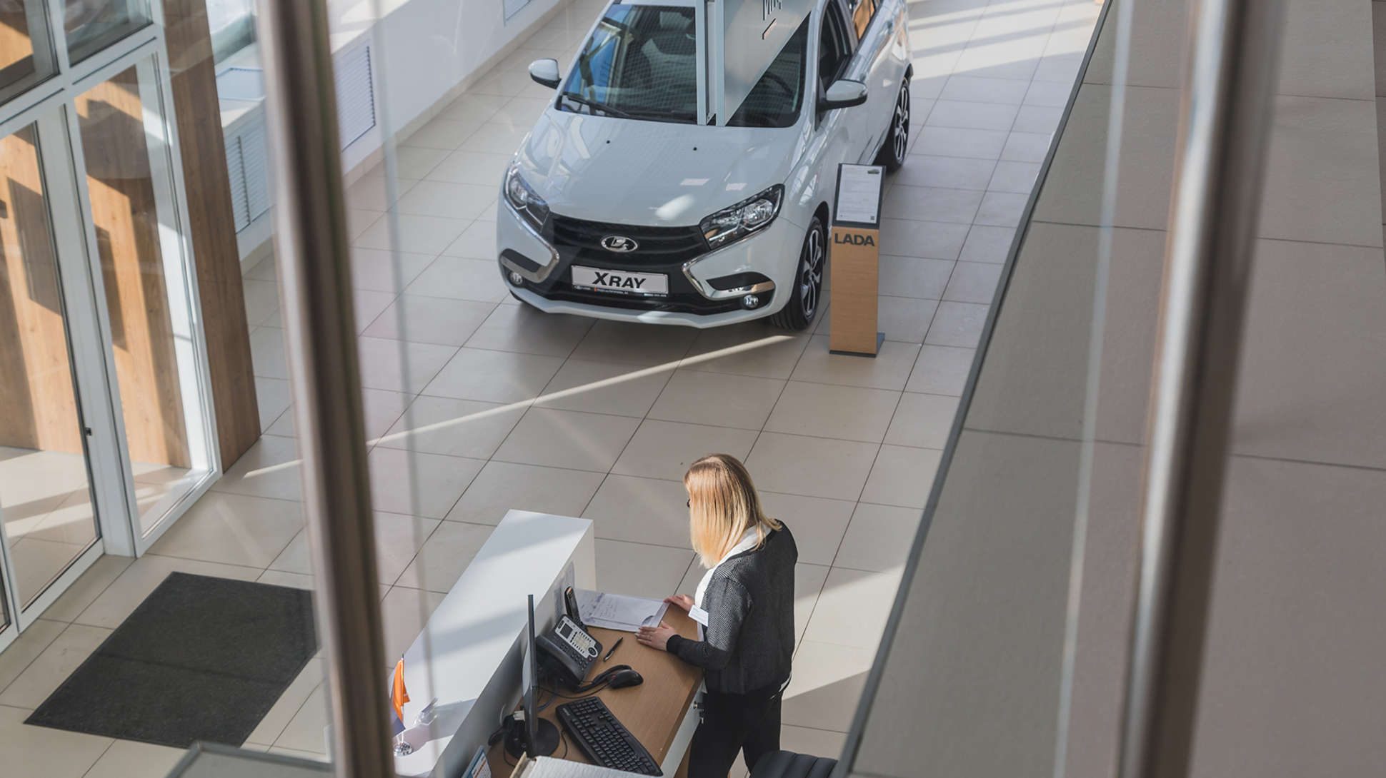 Теперь официально: в салонах Lada разрешили продавать китайские автомобили  — Motor