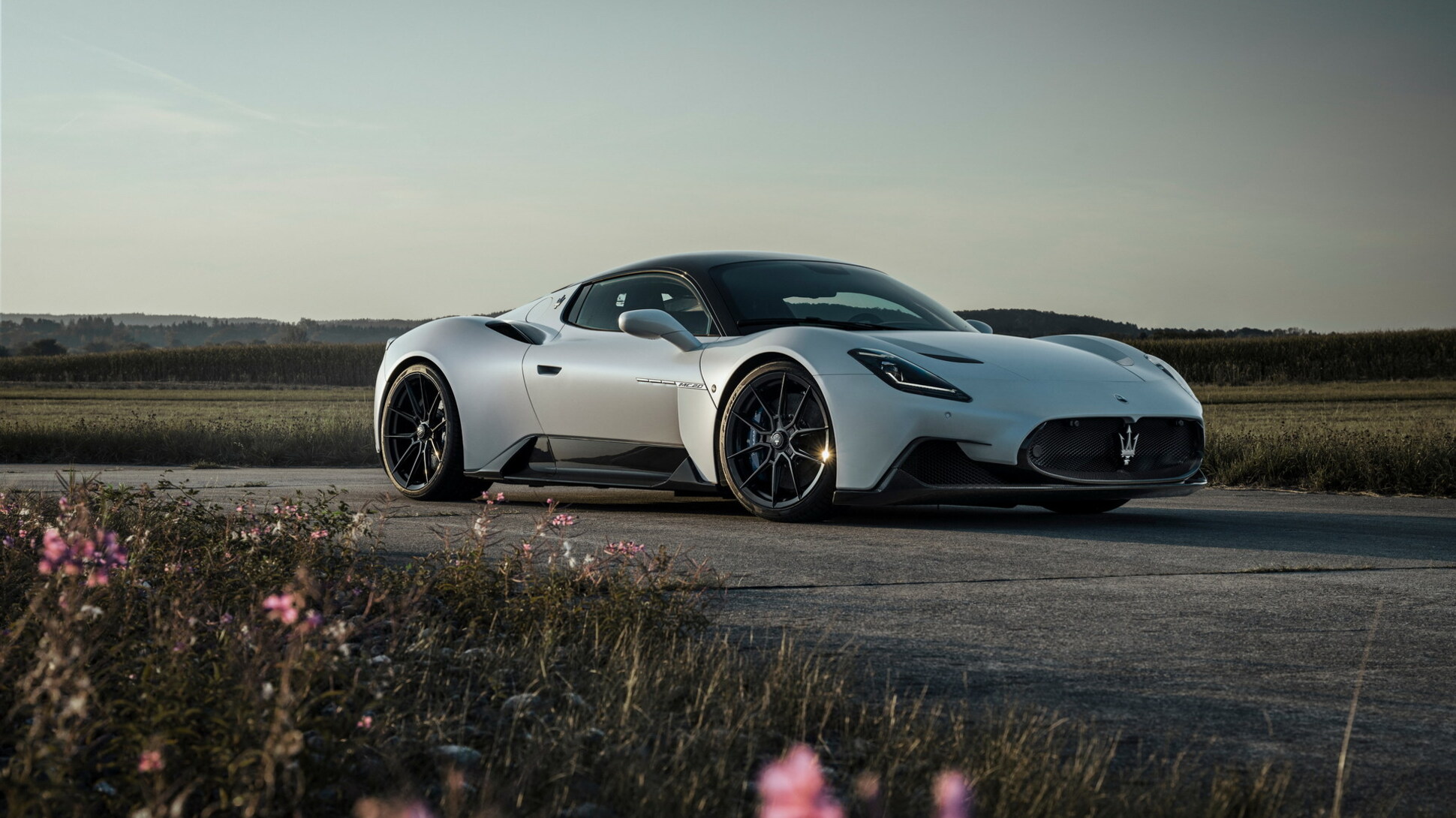 Основание компании и старт деятельности