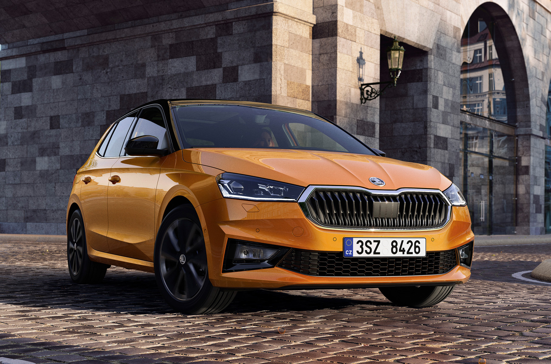 ### Четвёртое поколение вышло на рынок Европы в прошлом году, поэтому говорить о его отставке пока рано. Однако компания уже работает над преемником модели.