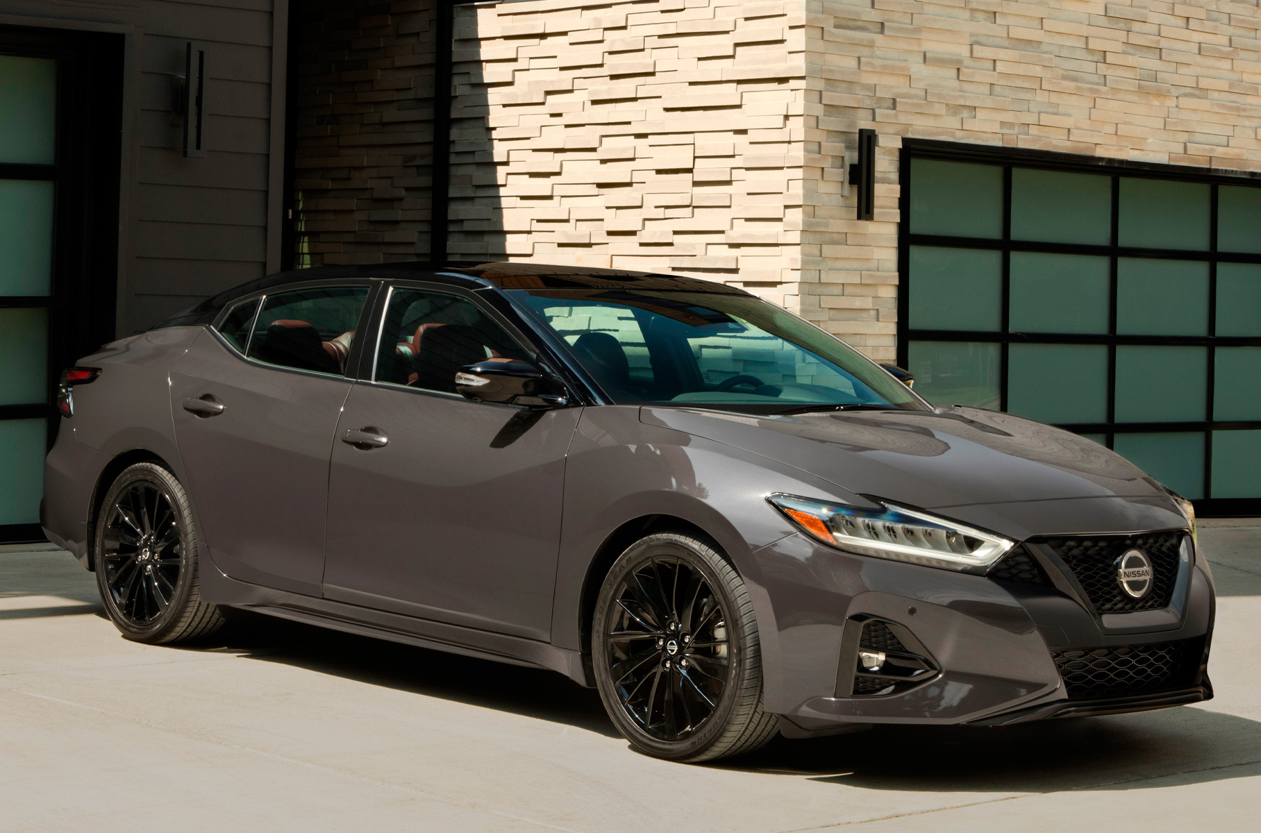 Пару лет назад появились слухи, что облик преемника выполнят в стиле концепт-кара [IMs](https://motor.ru/news/nissan-in-your-brain-15-06-2019.htm) образца 2019 года.