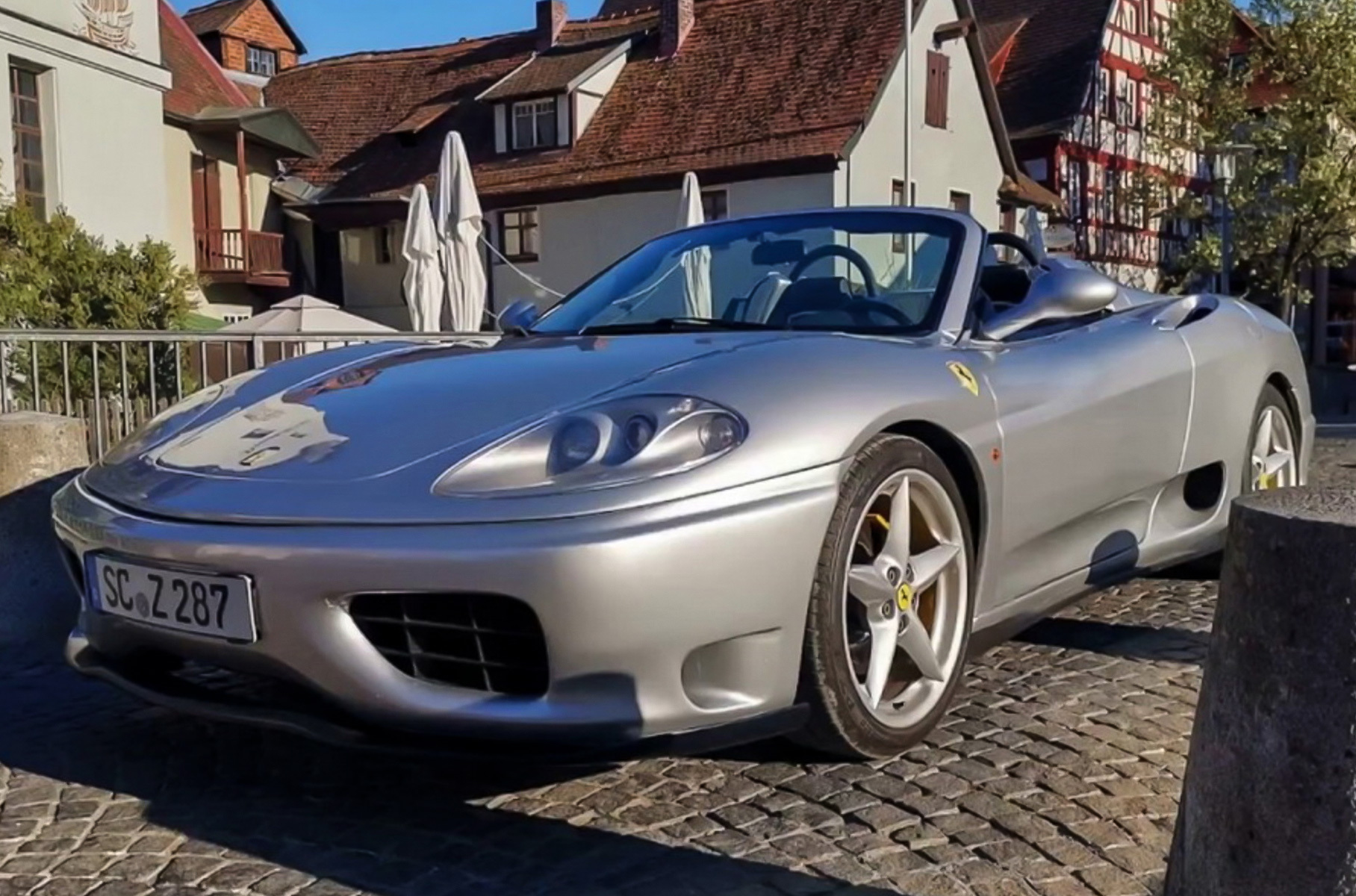 Toyota MR2 [превратили](https://motor.ru/news/ferrari-360-copy-sale-28-06-2020.htm) в достаточно реалистичную копию Ferrari 360.