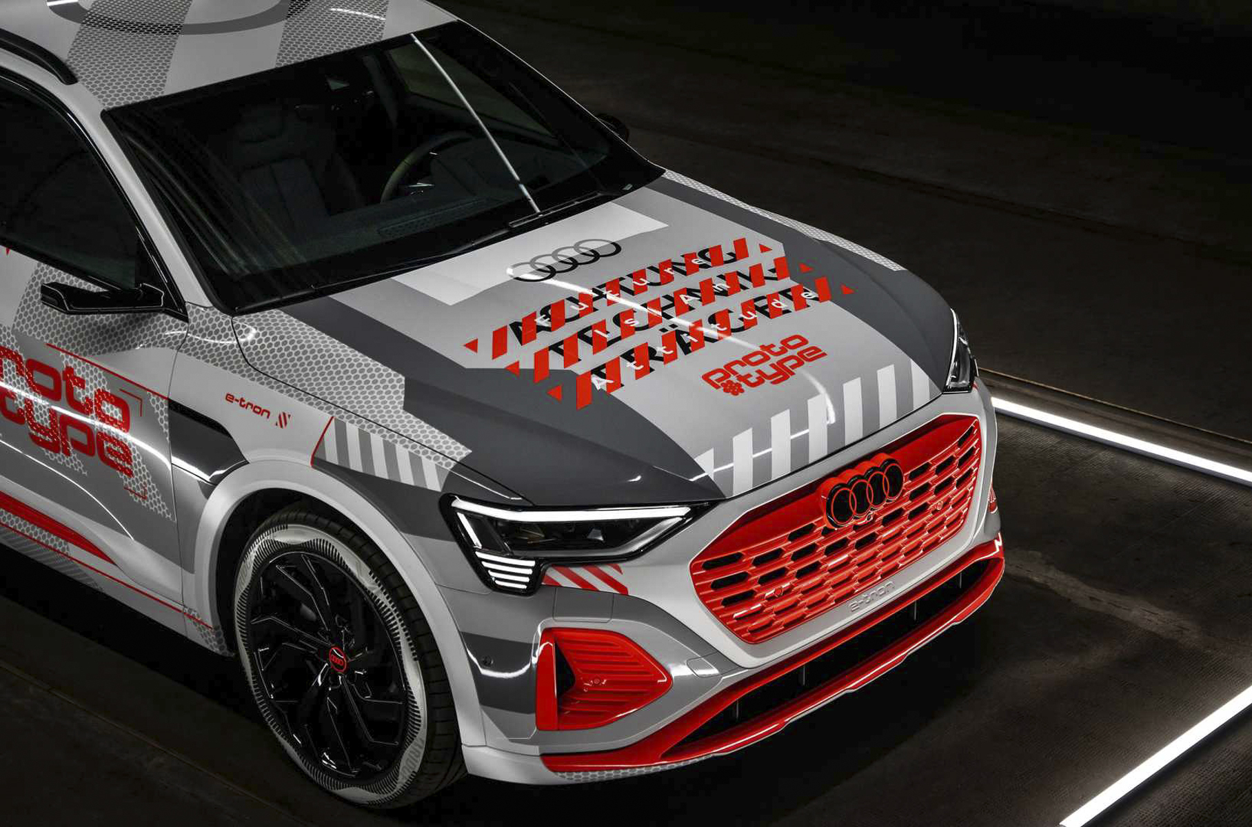 Audi раскрыла дизайн обновленного e-Tron. Ему прочат новое имя