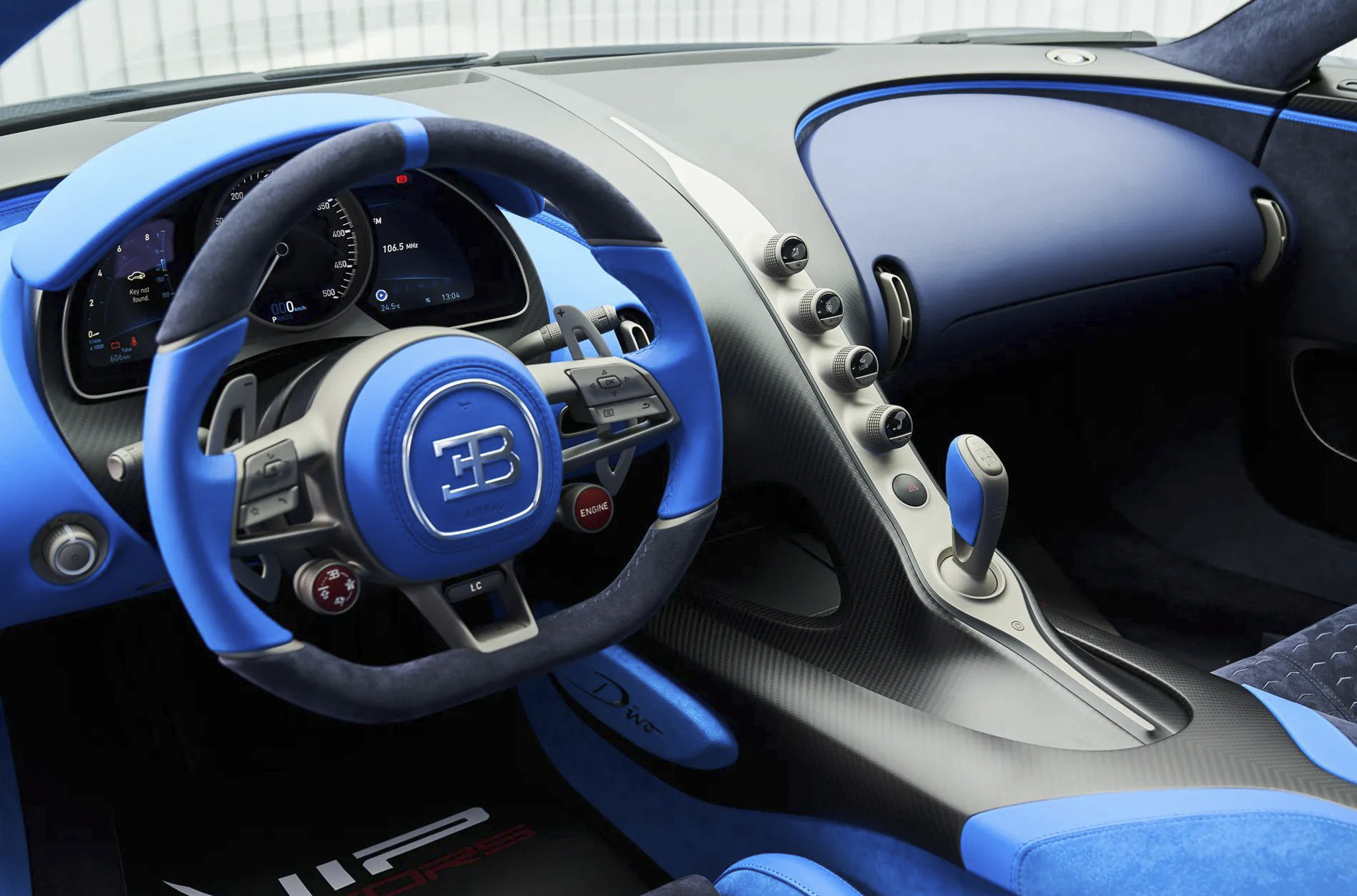  Bugatti Divo        Motor
