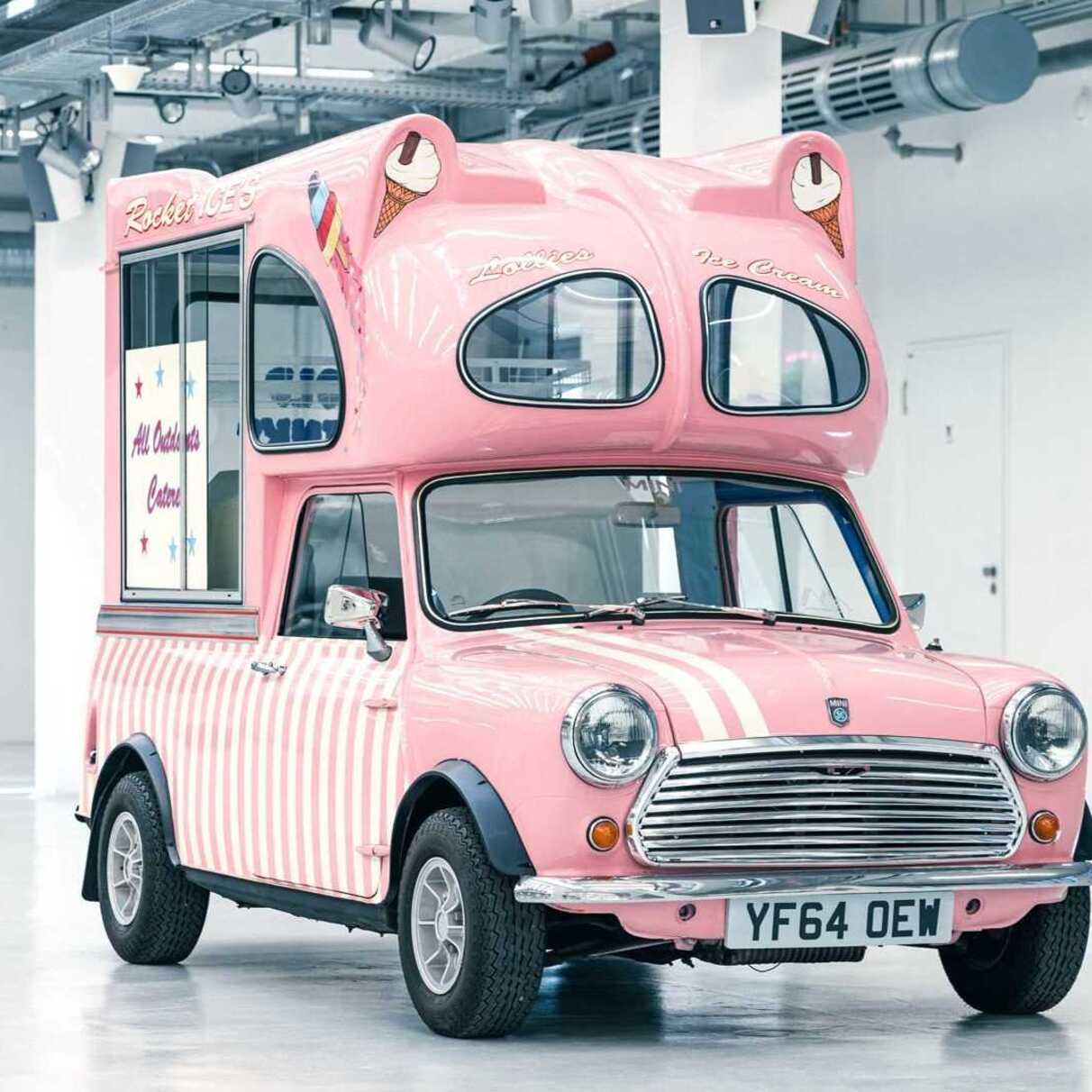 Классический MINI превратили в фургон мороженщика — Motor