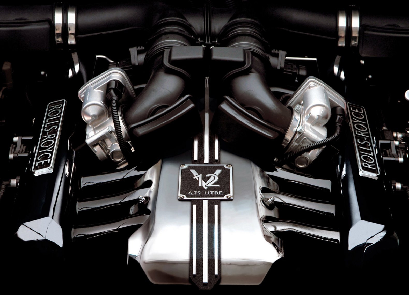 Бензиновый V12 Rolls-Royce