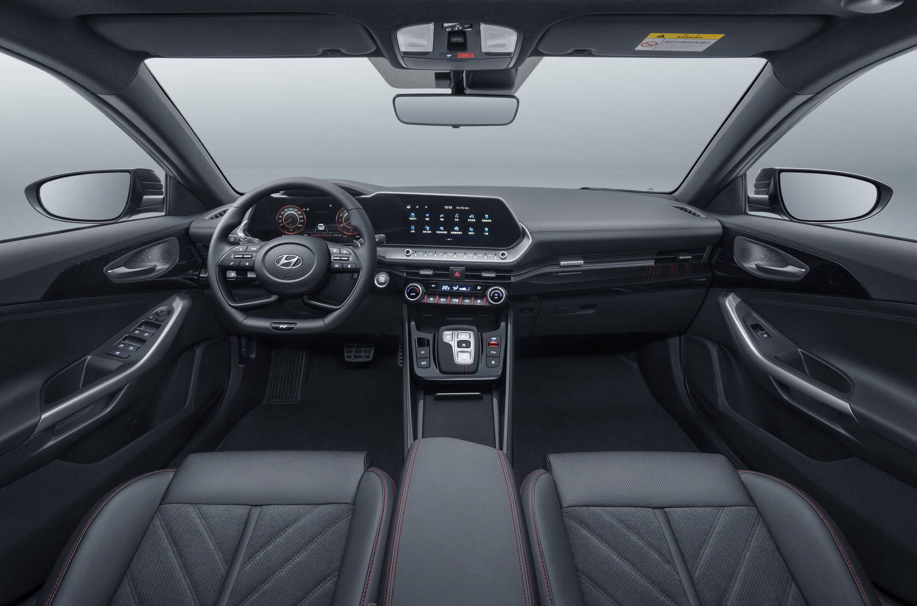 Интерьер Hyundai Lafesta N Line