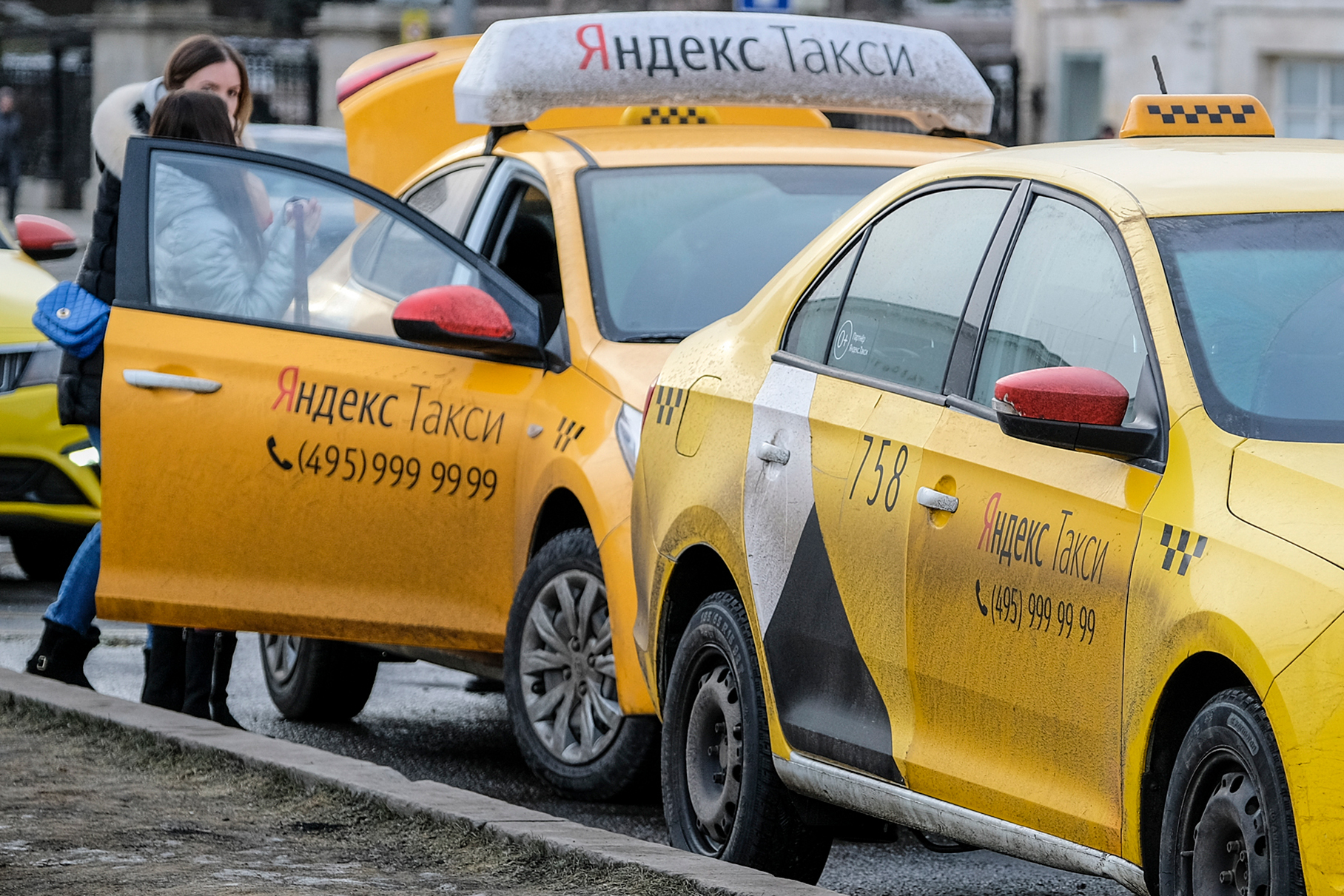 10 тысяч российских таксистов пересядут на Lada, Haval, Chery и Geely —  Motor