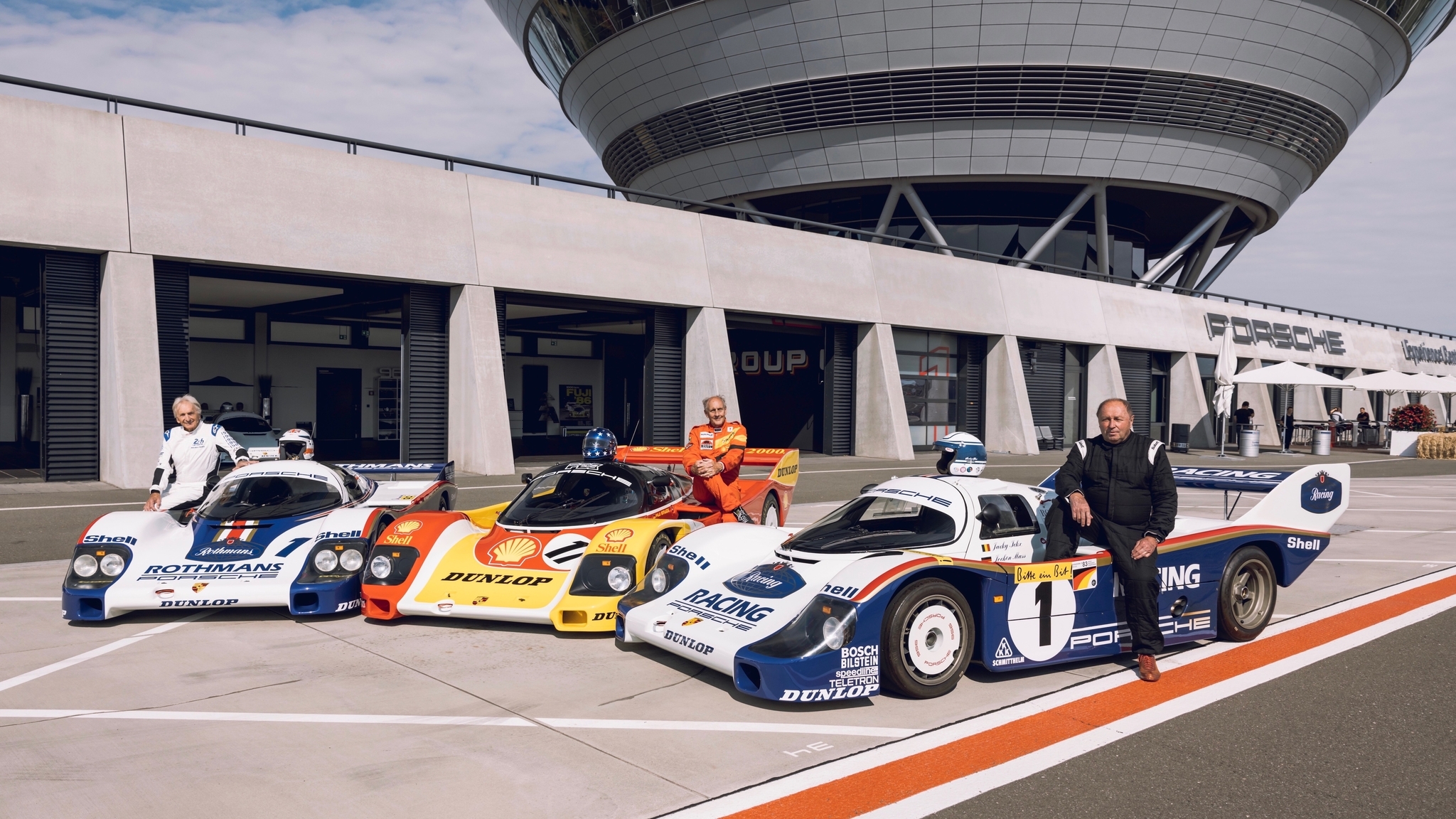Porsche собрал вместе легендарные прототипы 956 и 962