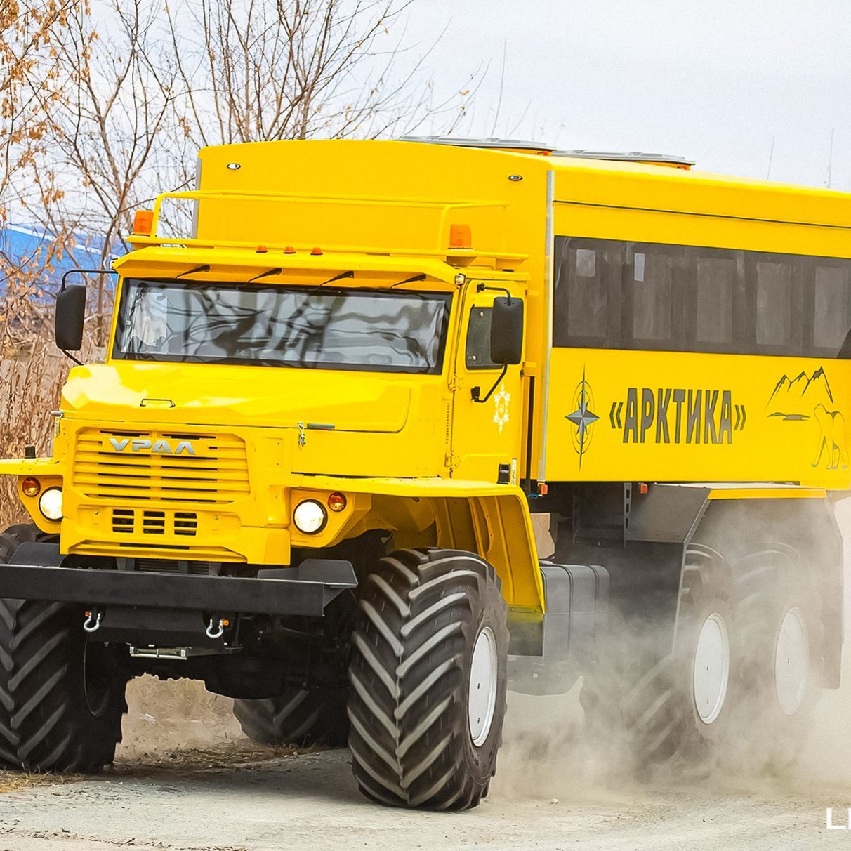 В России разработали внедорожный автобус для Крайнего Севера — Motor