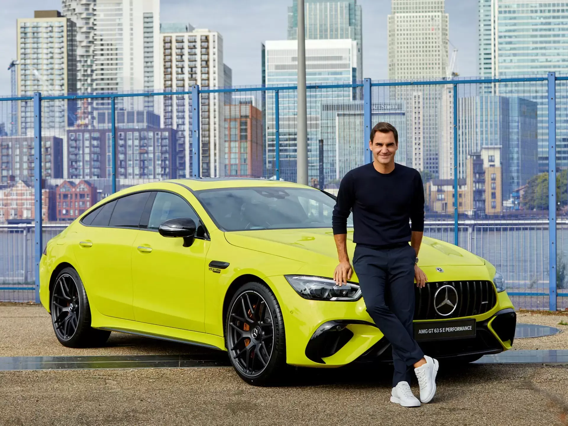 Эксклюзивный супергибрид Mercedes-AMG от Роджера Федерера появился в продаже