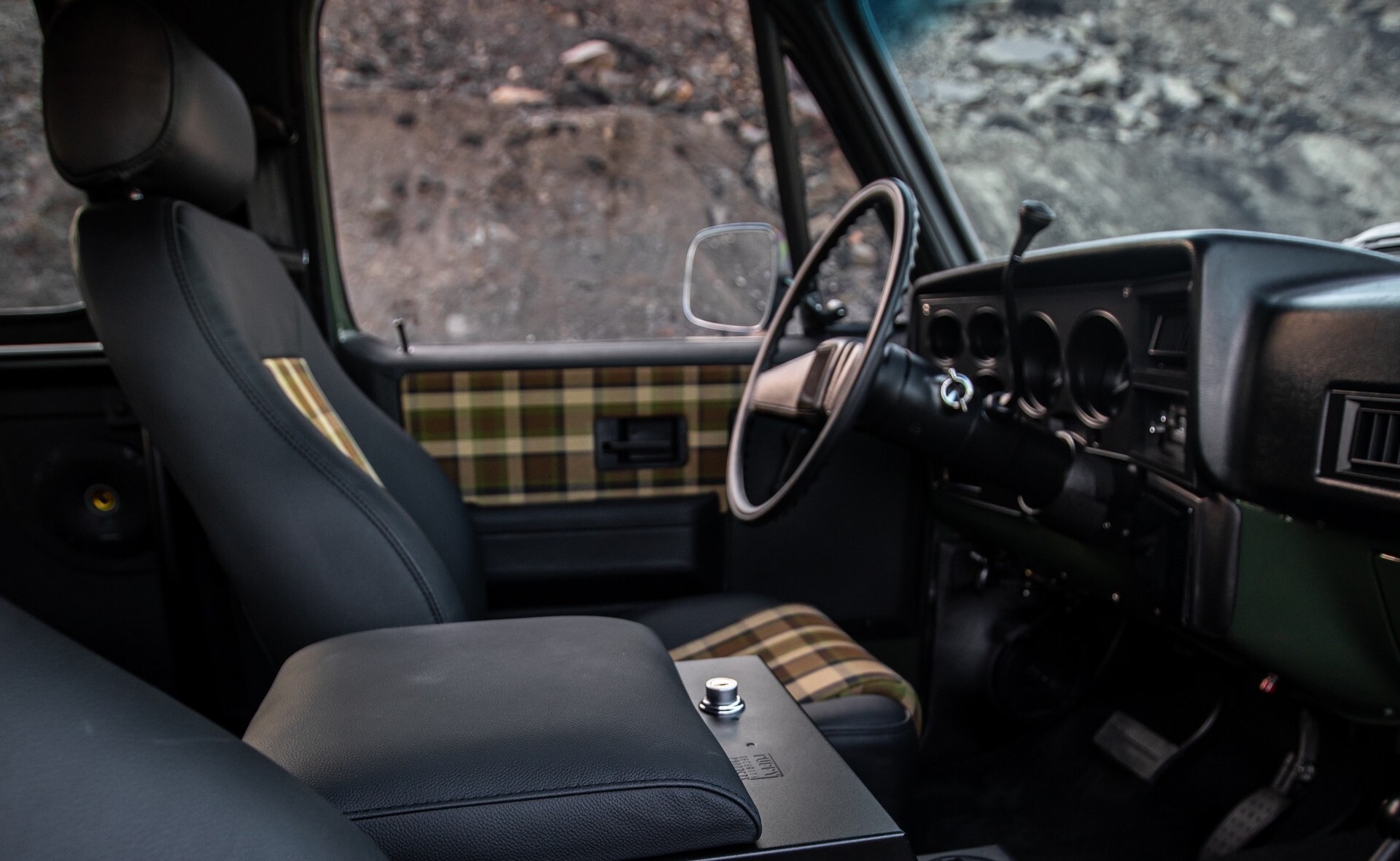Retro Designs представила рестомод на базе Chevrolet K5 Blazer