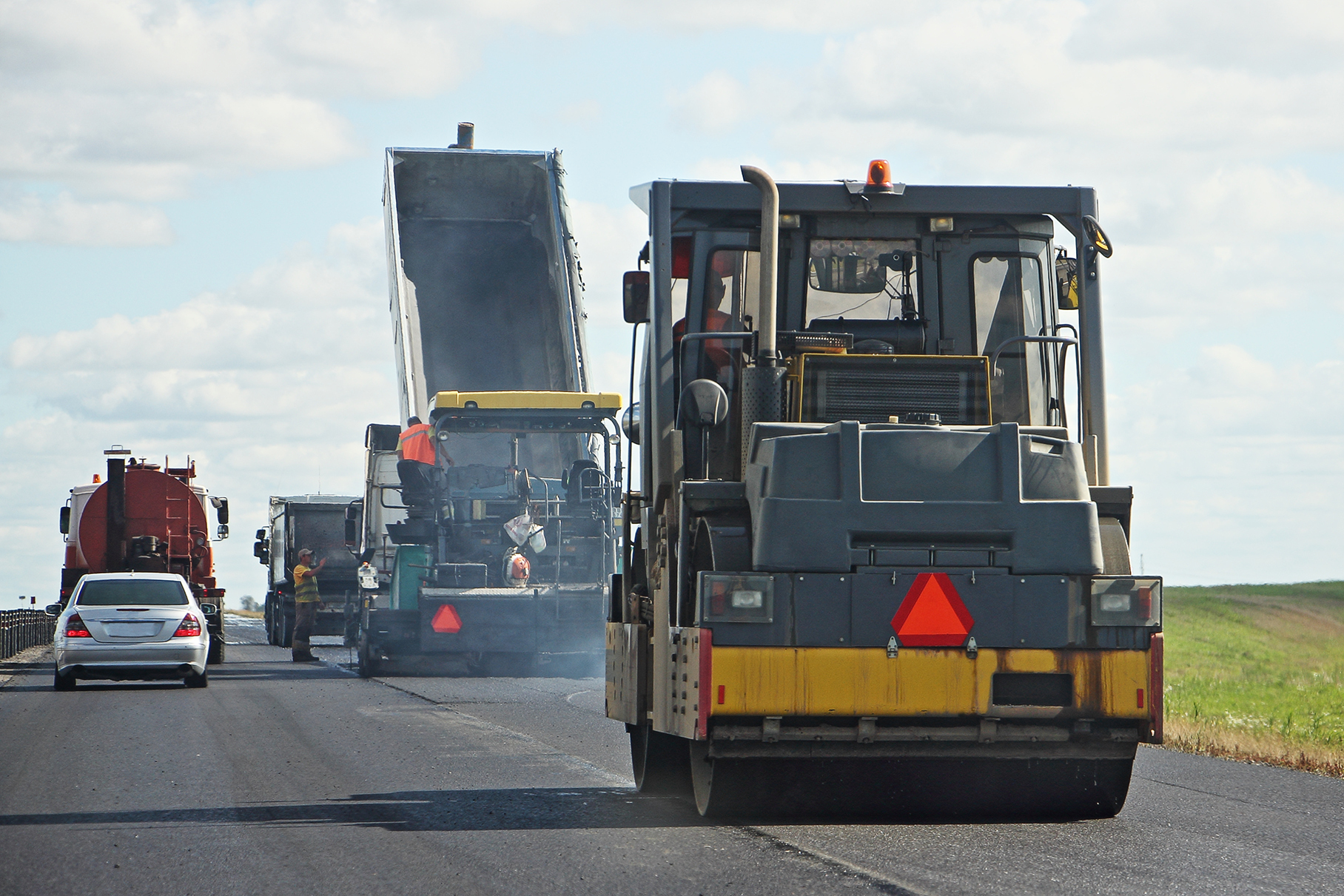 На ремонт и строительство дорог в России потратят 13 трлн рублей