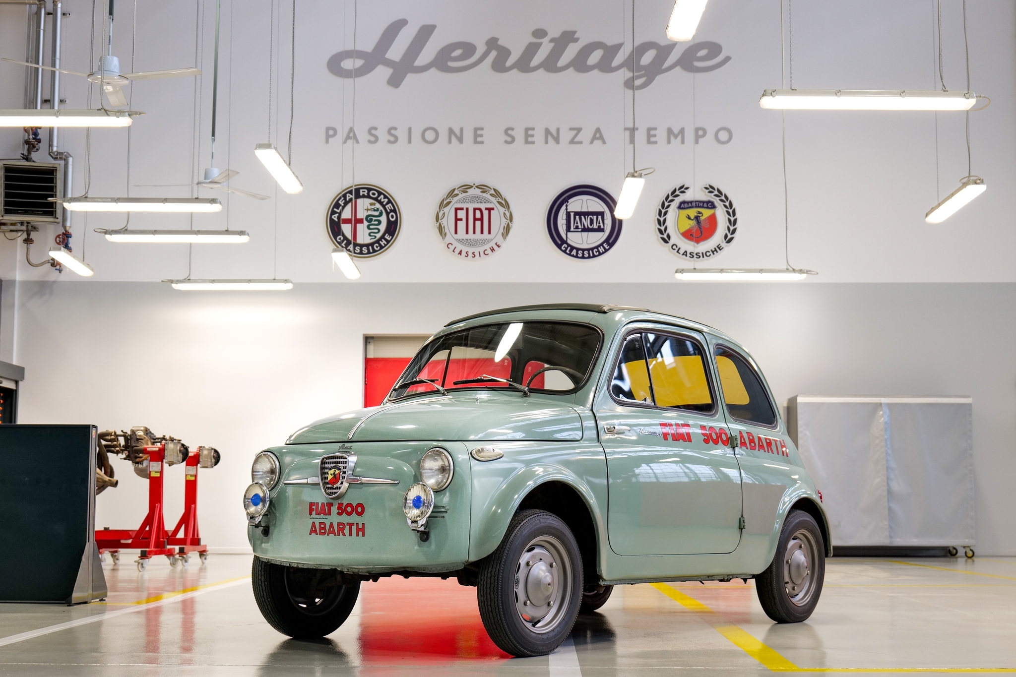 Abarth воссоздал рекордный Fiat 500 - Рамблер/авто