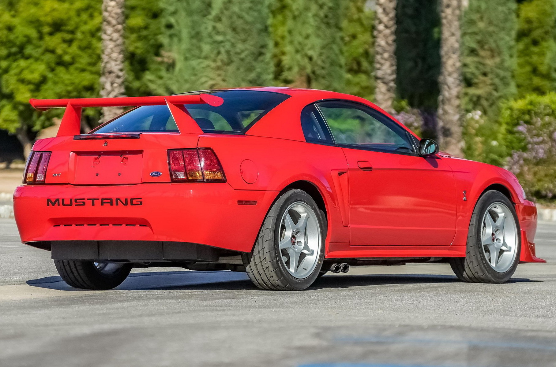 Ford Mustang SVT Cobra r 2000