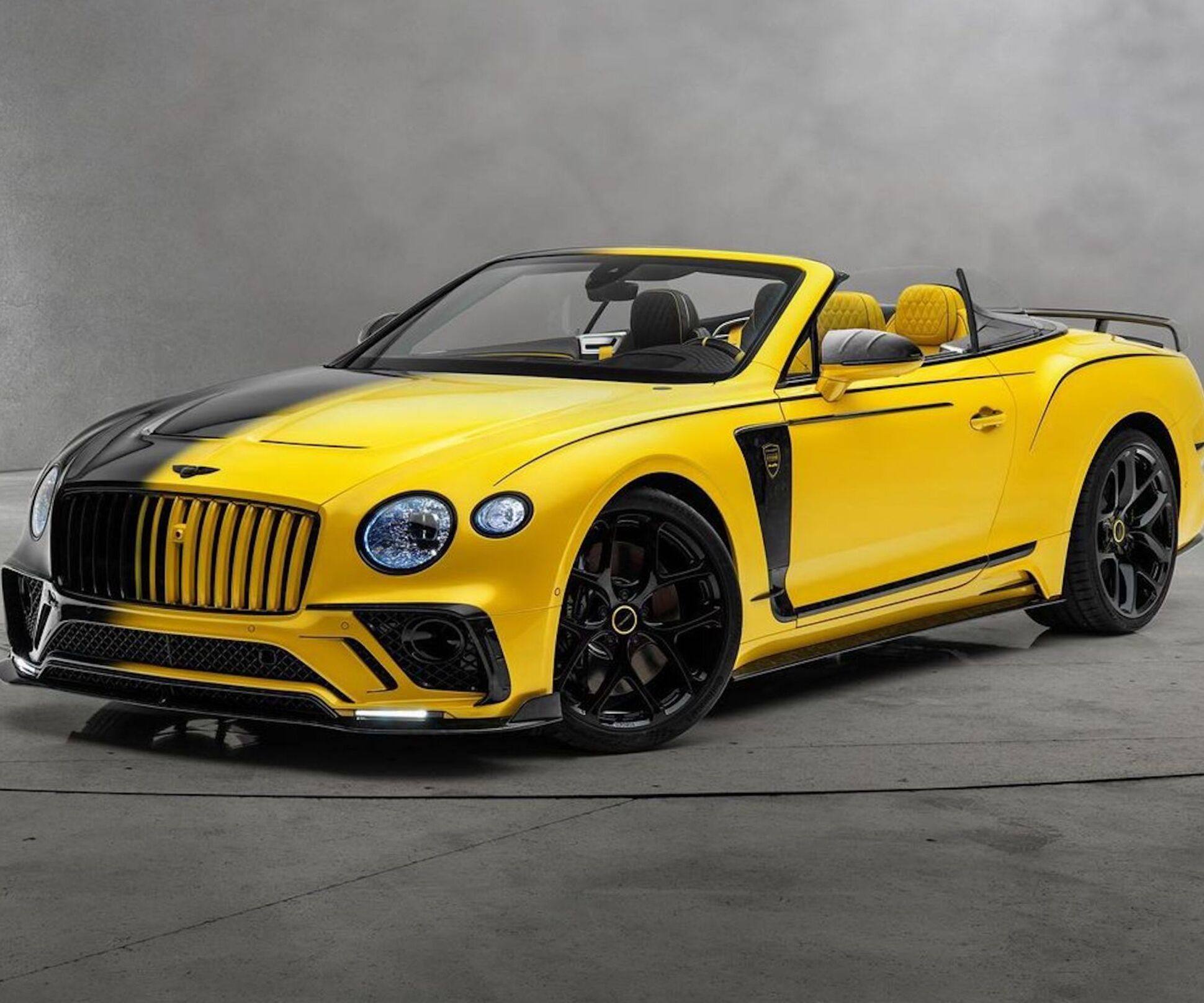 Mansory показала двухцветный кабриолет Bentley — Motor