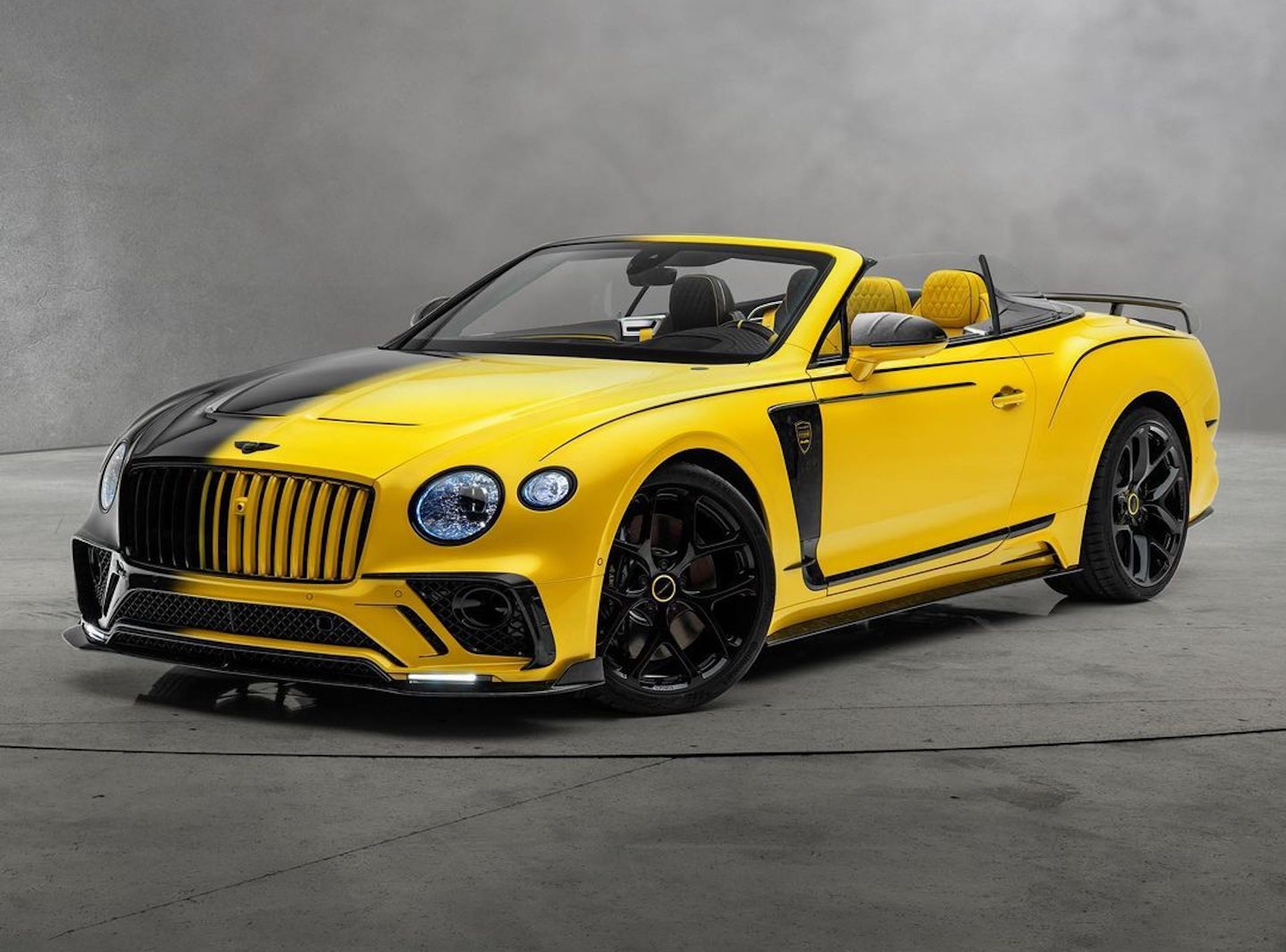 Mansory показала двухцветный кабриолет Bentley — Motor