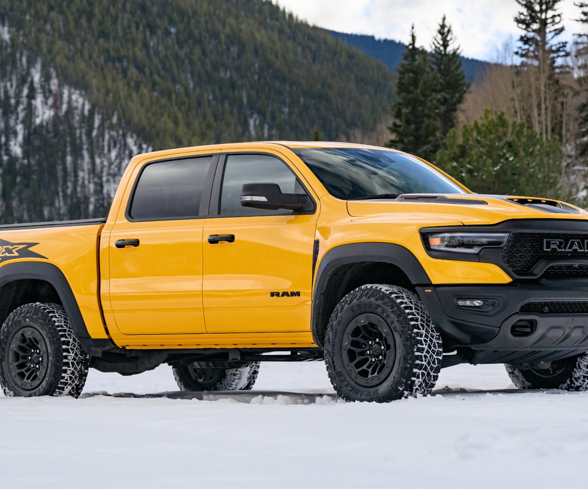 712-сильный Ram 1500 TRX обзавелся «разрушительной» версией — Motor