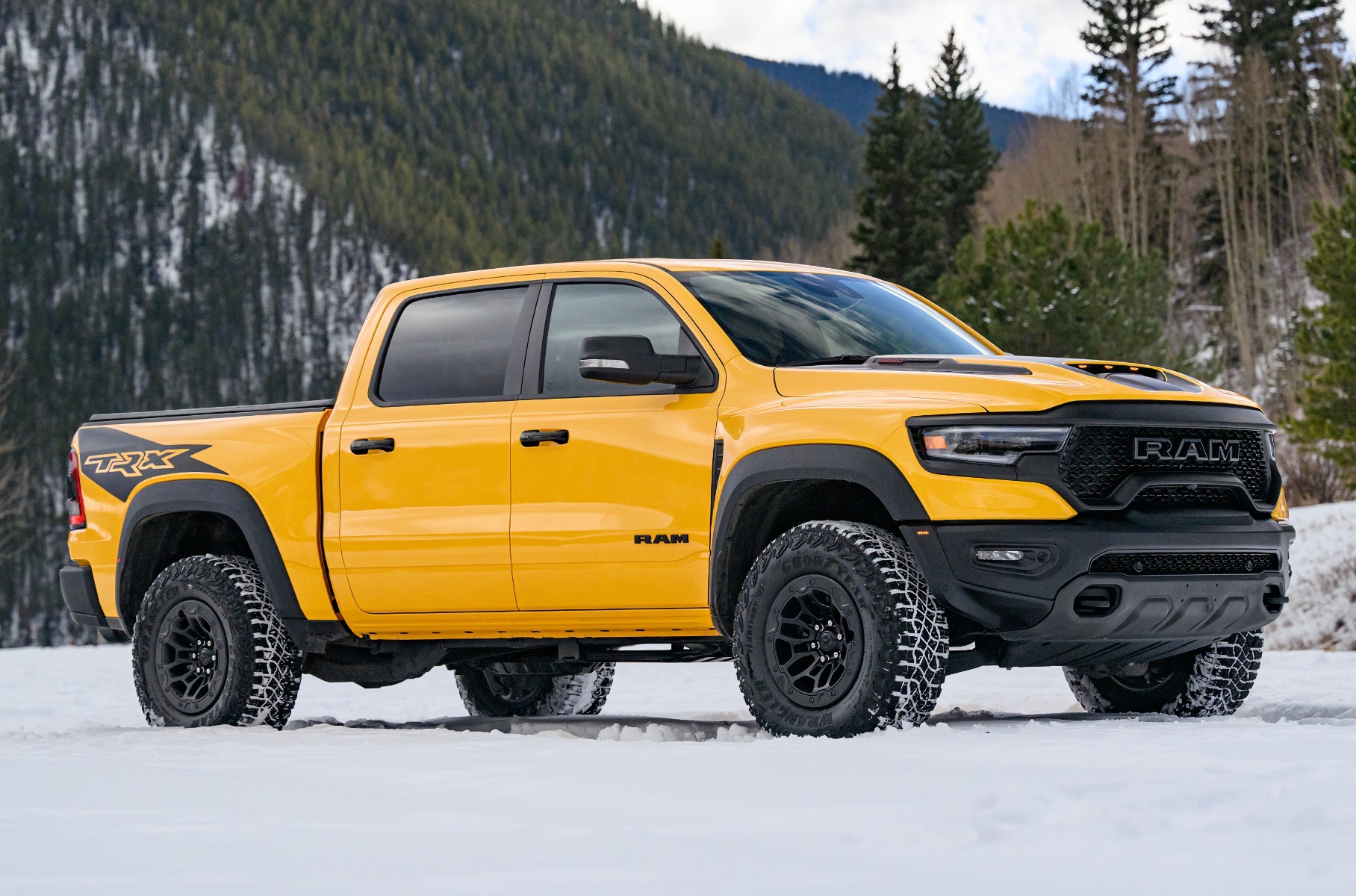 712-сильный Ram 1500 TRX обзавелся «разрушительной» версией — Motor