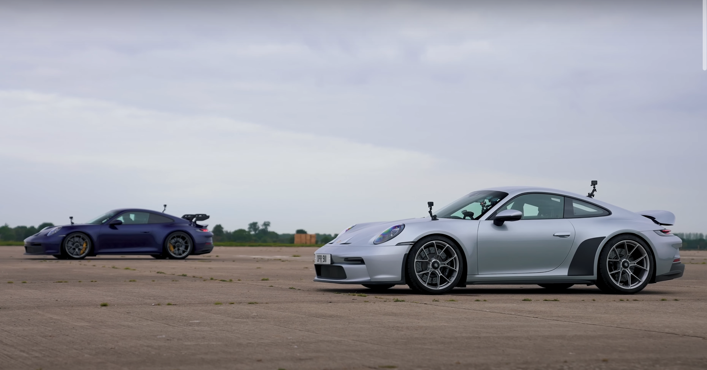 Porsche 911 GT3 с разными трансмиссиями сравнили в дрэге