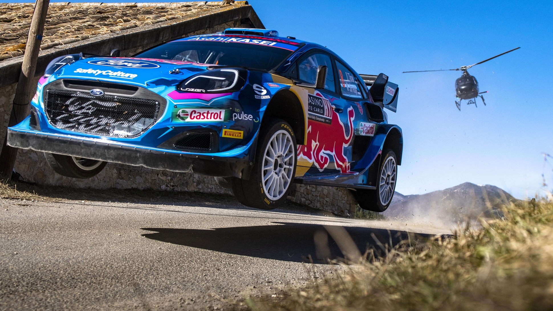 Посмотрите как оклеивают в гоночную ливрею машины WRC — Motor