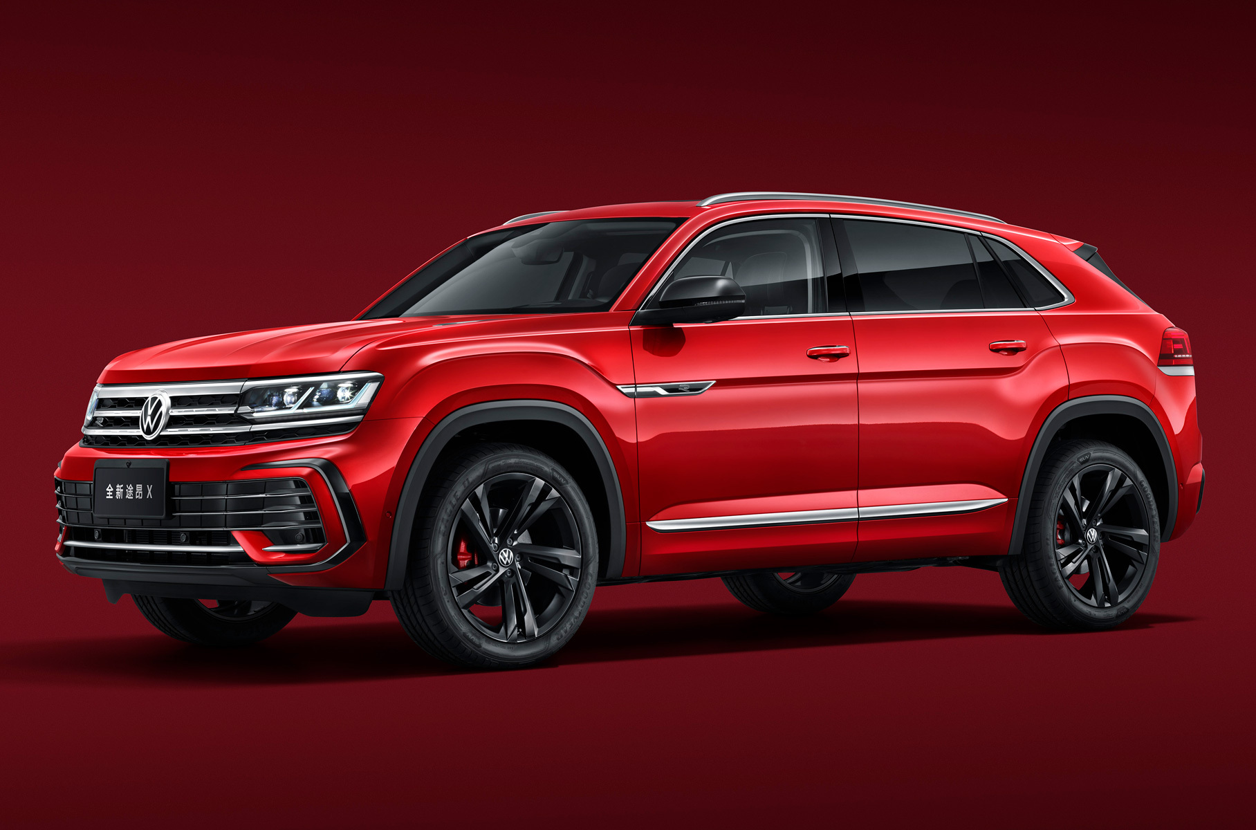 ###  Дилер [привезёт](https://motor.ru/news/teramont-x-russia-03-01-2023.htm) в Россию укороченный вариант модели, изначально ориентированный на рынок Китая.