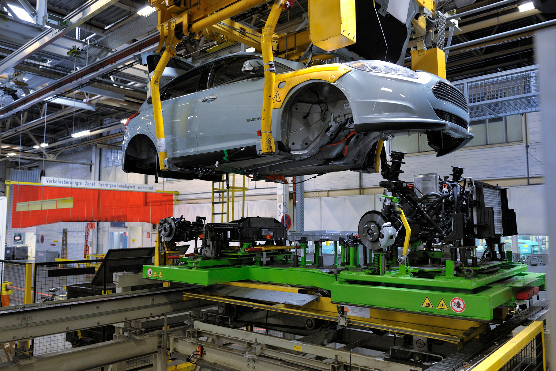 Немецкий завод, выпускающий Ford Focus, может перейти китайскому BYD