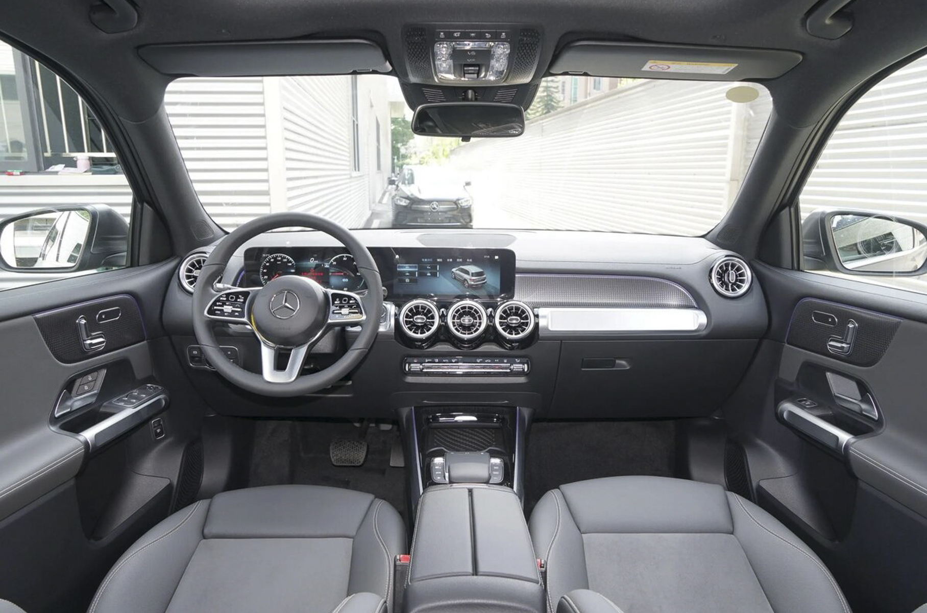 Mercedes-Benz EQB