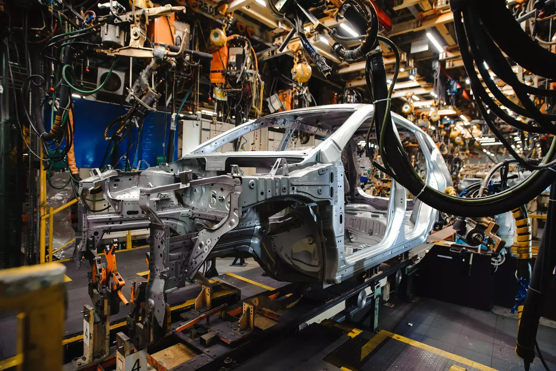 Экс-завод Nissan будет выпускать 50-70 тысяч автомобилей Lada в год