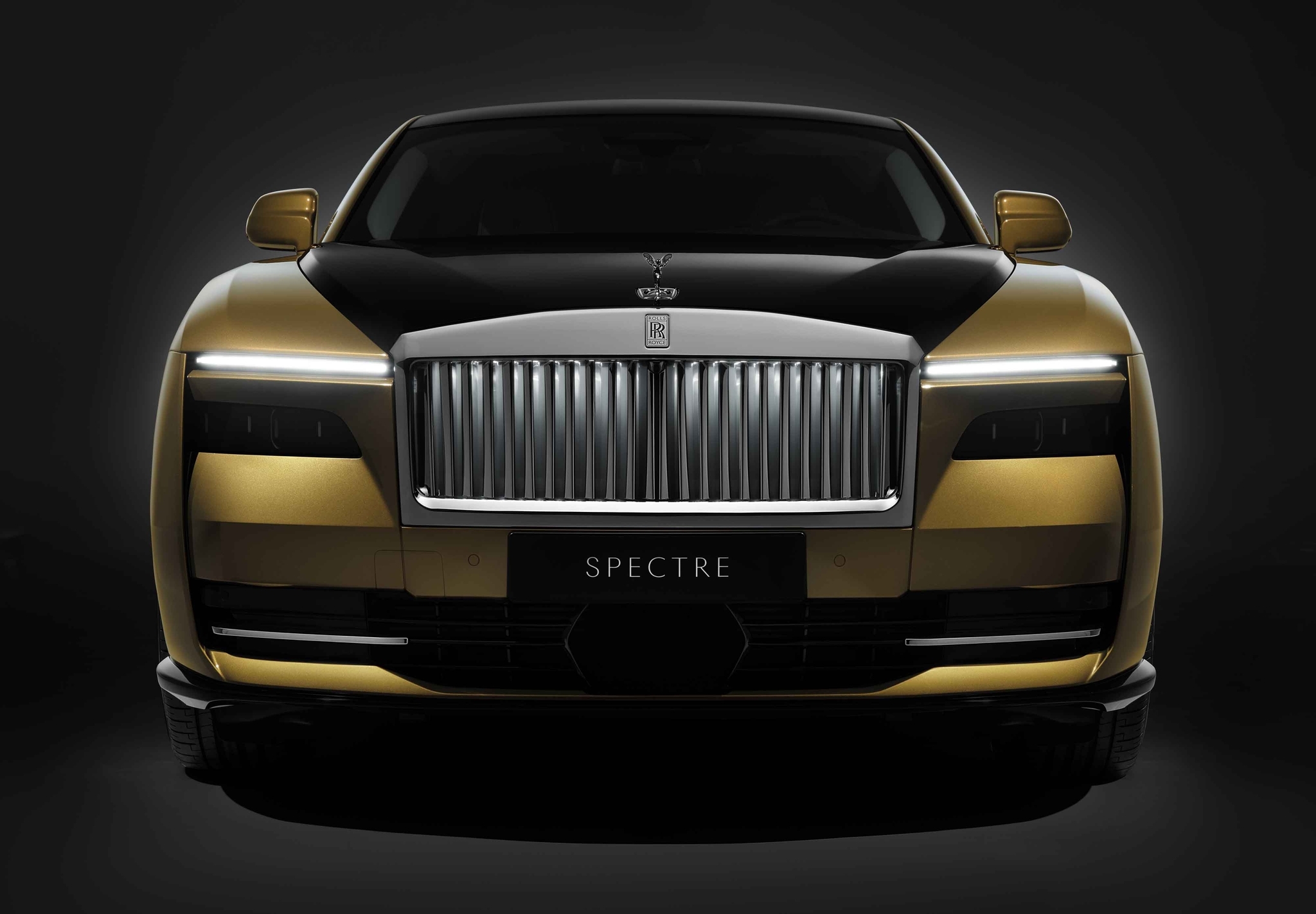 Все новые модели компании Rolls-Royce получат электрические силовые установки