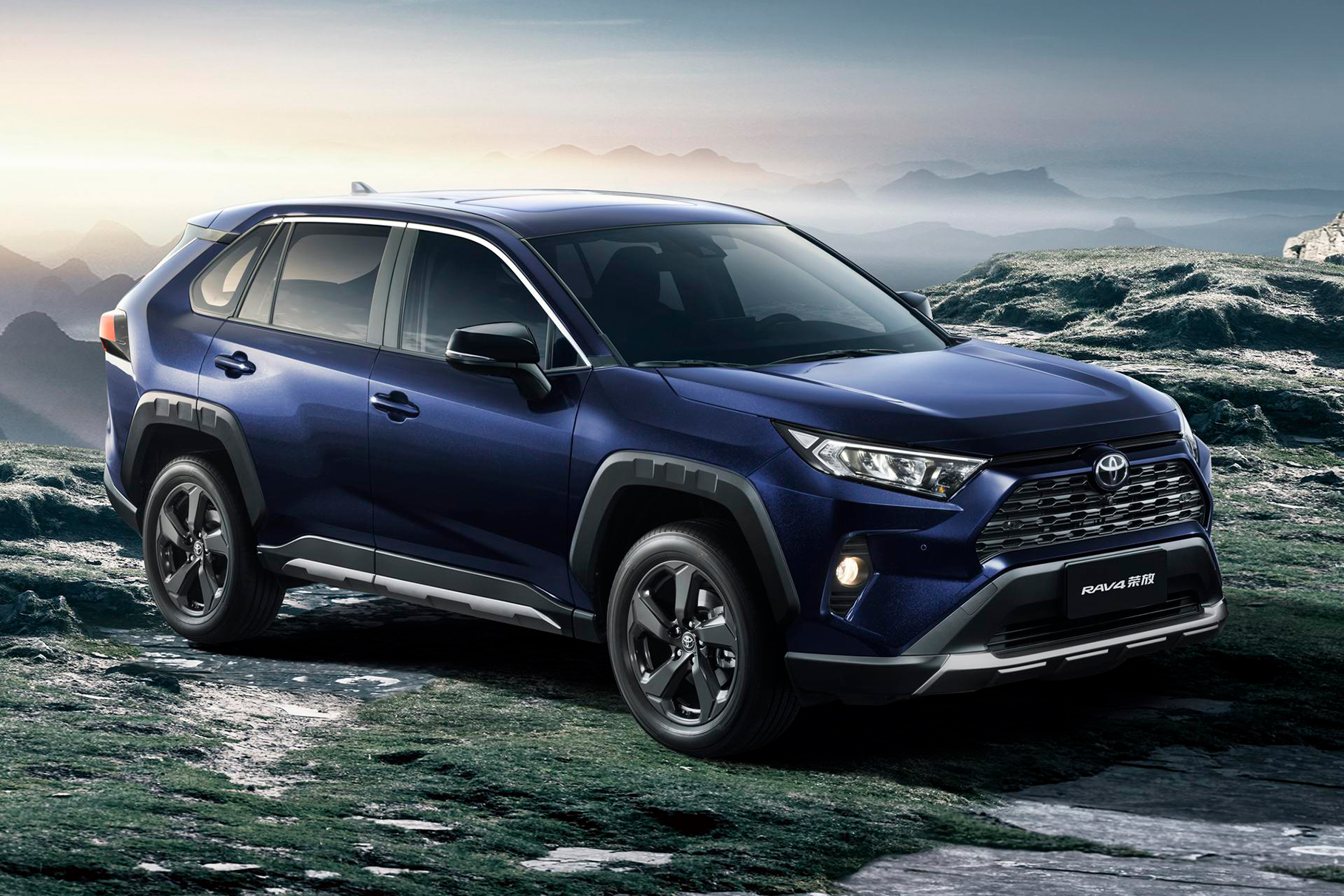 В России появились «дешевые» Toyota RAV4 из Китая с гарантией — Motor